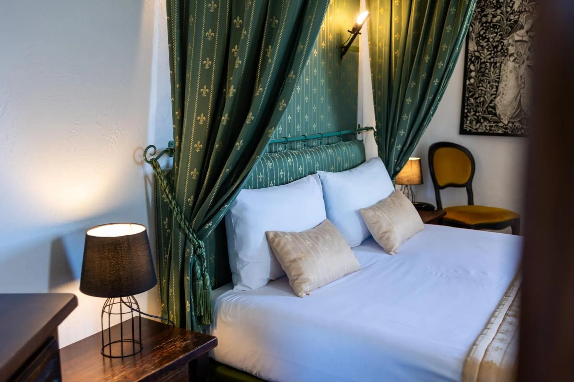 Bedroom in Château de Trigance