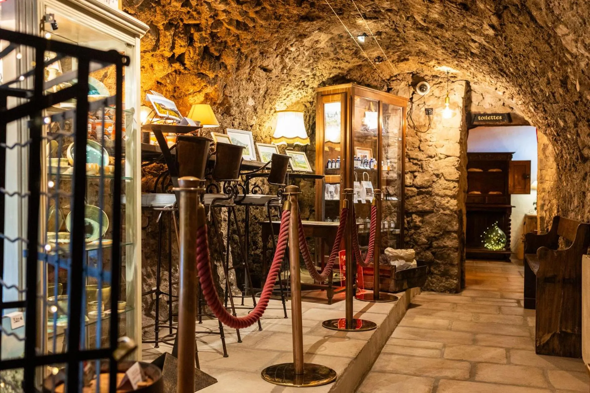 On-site shops in Château de Trigance