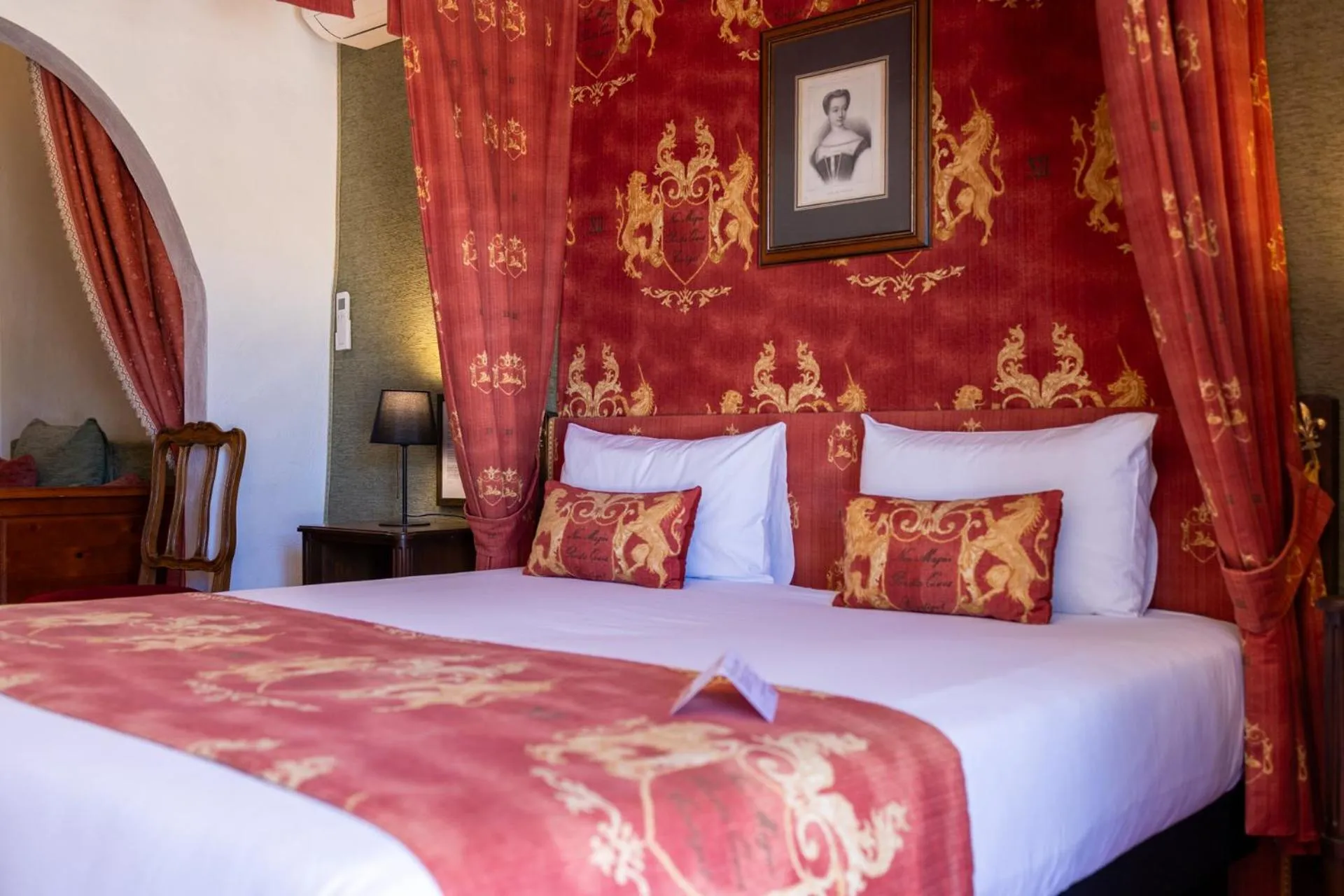 Bedroom in Château de Trigance