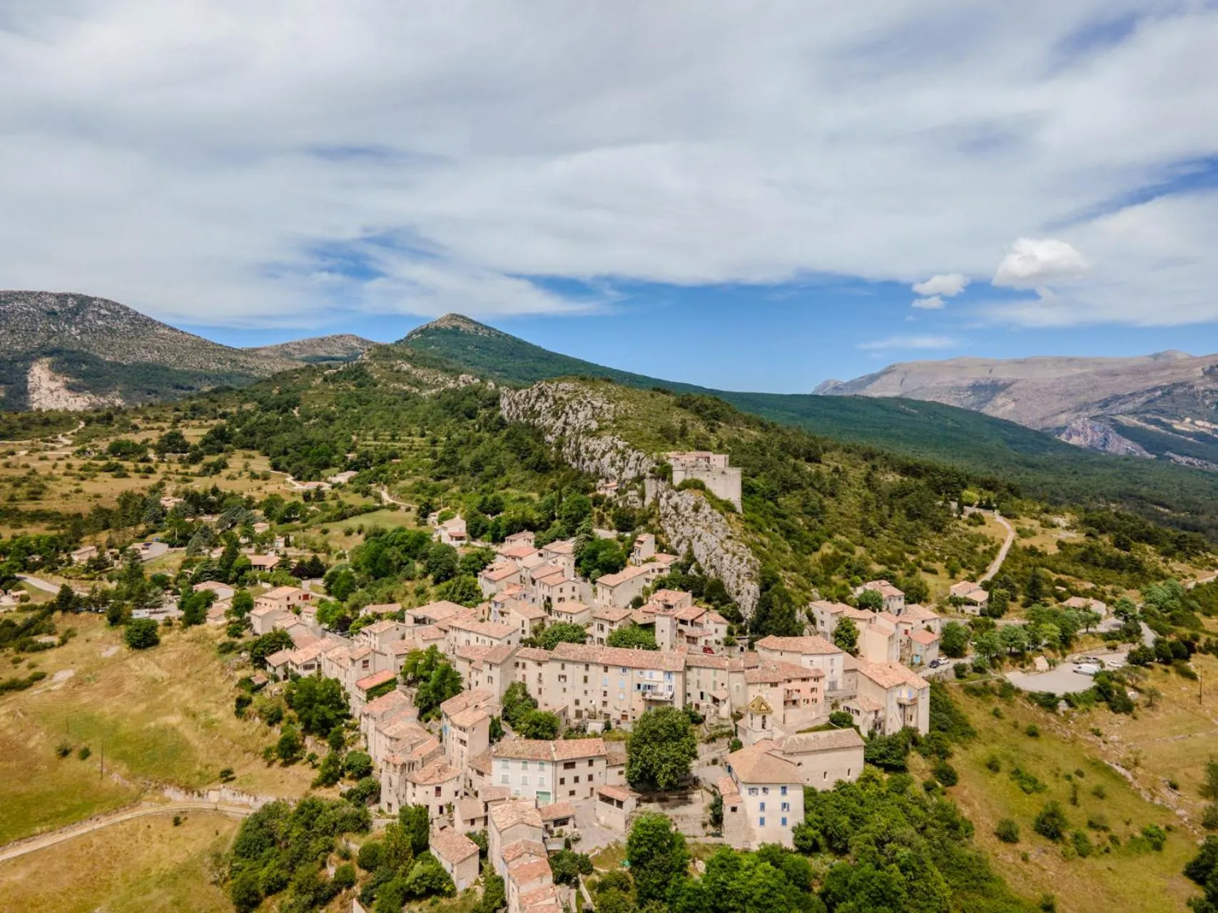 Property building in Château de Trigance