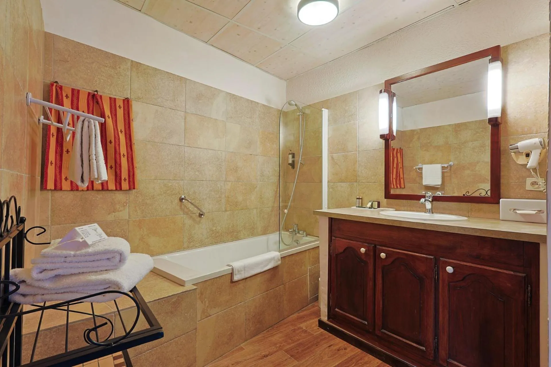 Bathroom in Château de Trigance