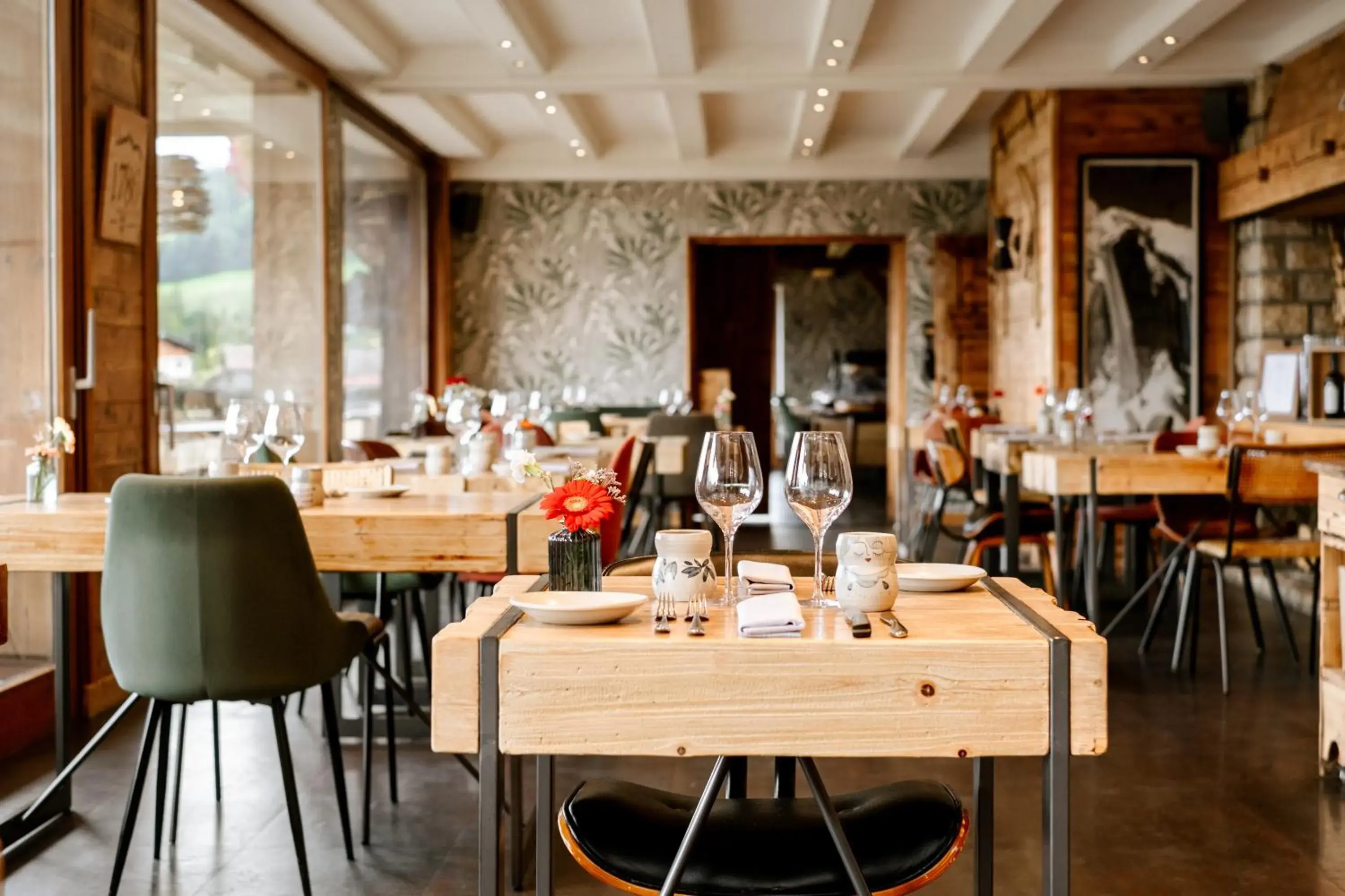 Restaurant/places to eat in Hôtel Les Roches Fleuries Restaurant/places to eat in Hôtel Les Roches Fleuries