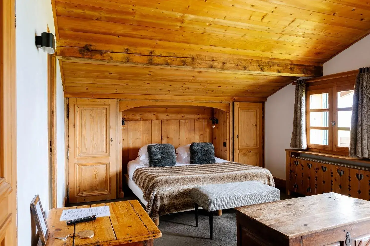 Junior Suite in Hôtel Les Roches Fleuries Junior Suite in Hôtel Les Roches Fleuries