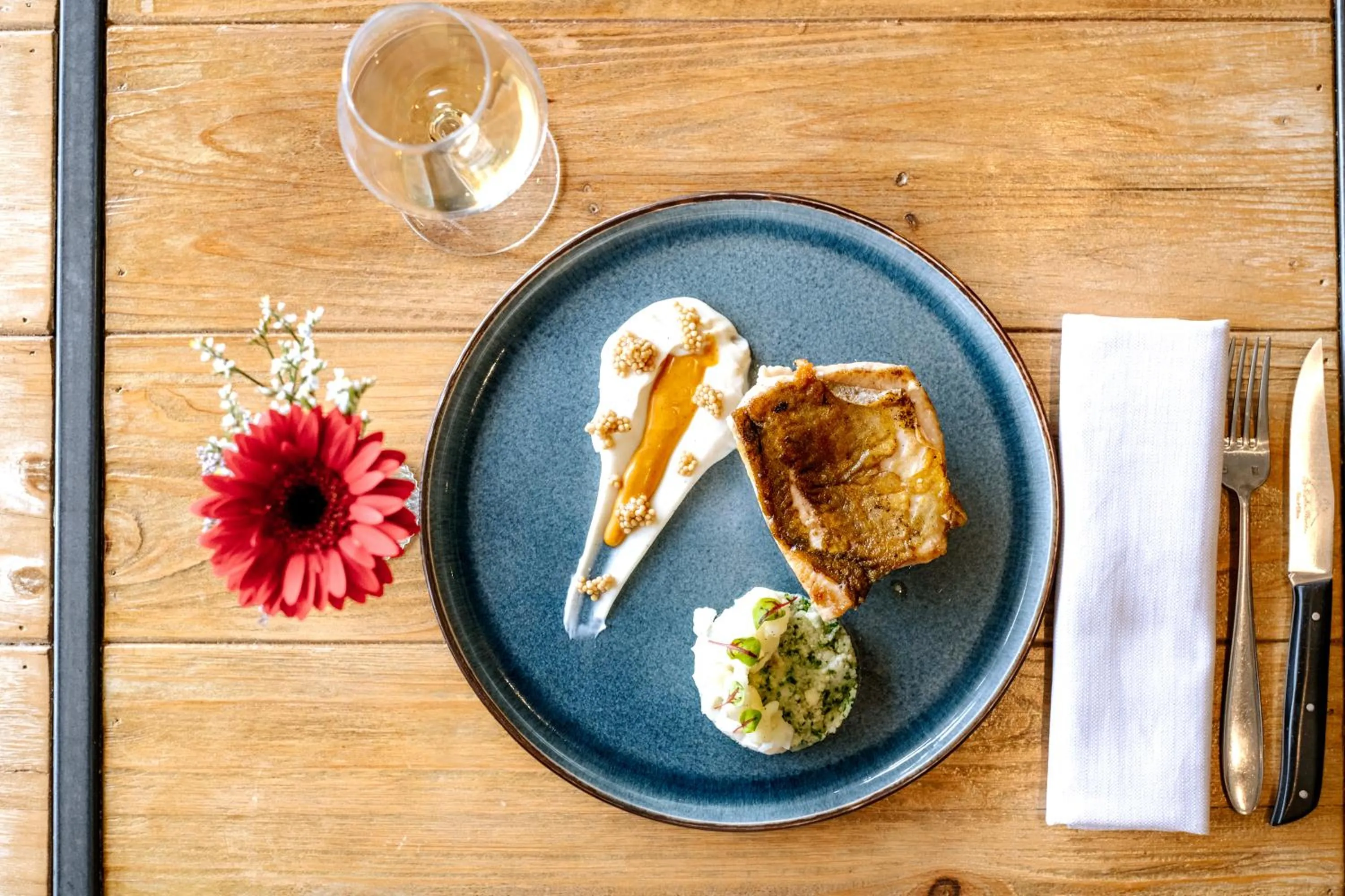 Restaurant/places to eat in Hôtel Les Roches Fleuries