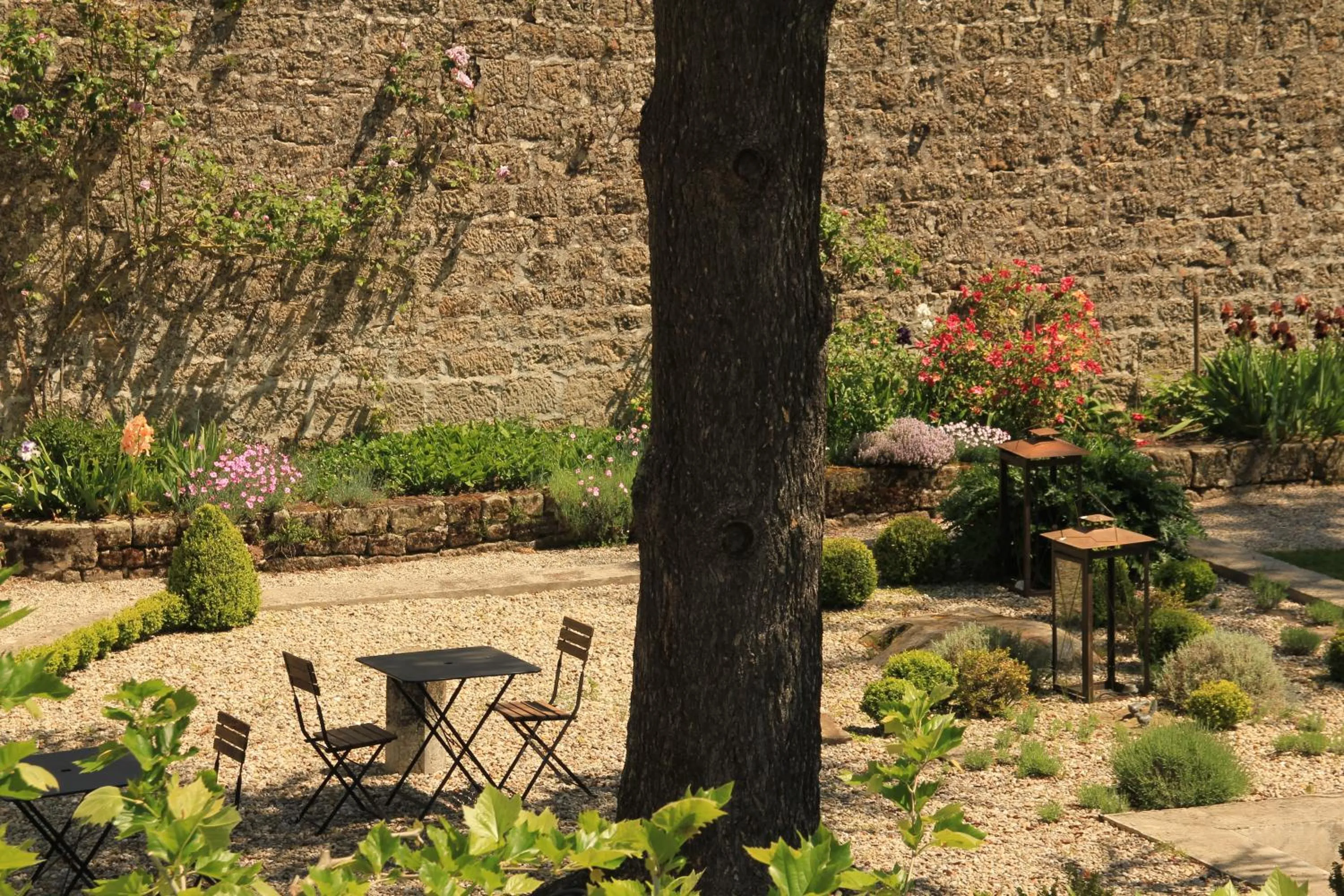 Garden view in La Villa des Charmilles