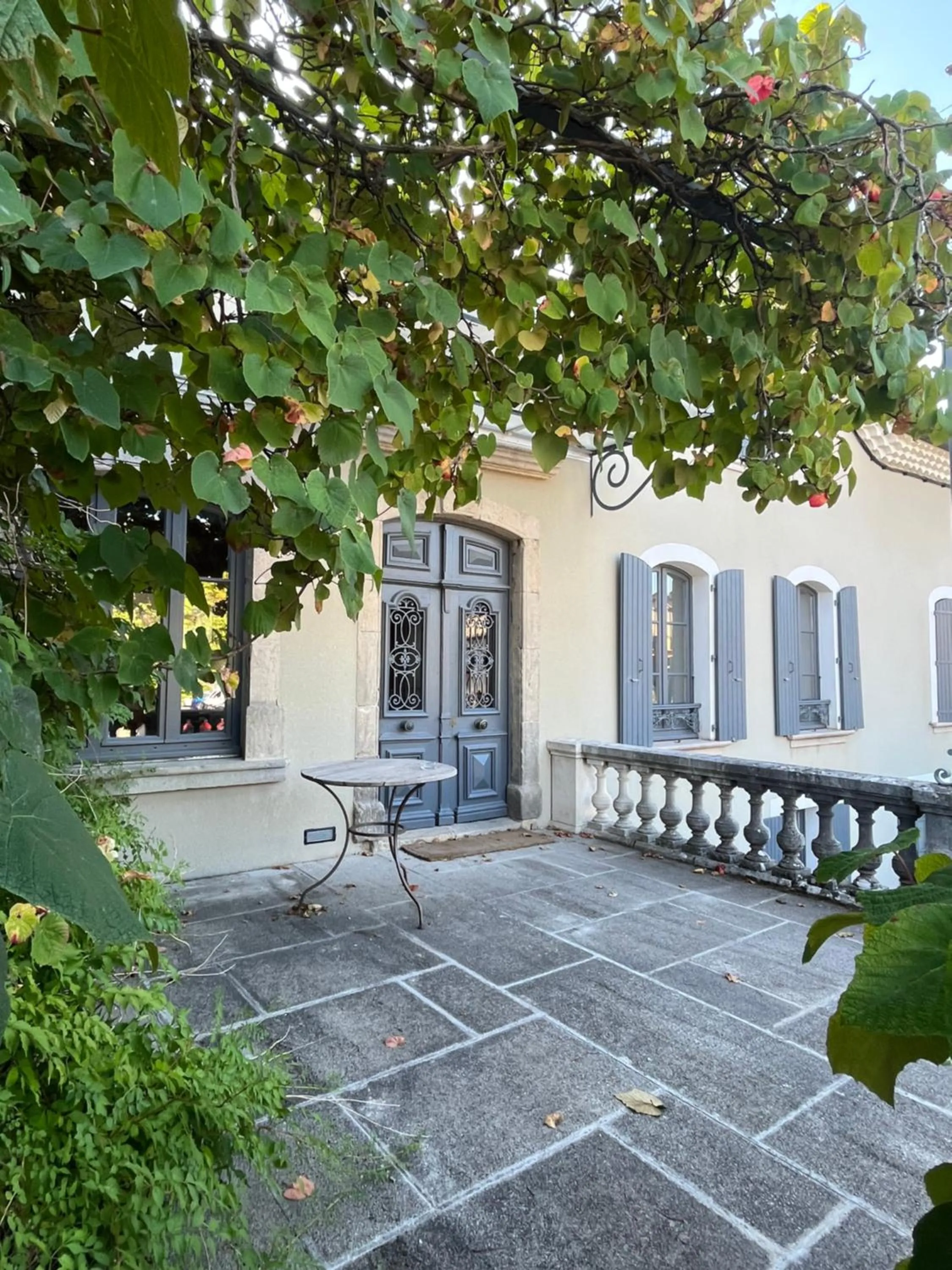 Facade/entrance in La Villa des Charmilles