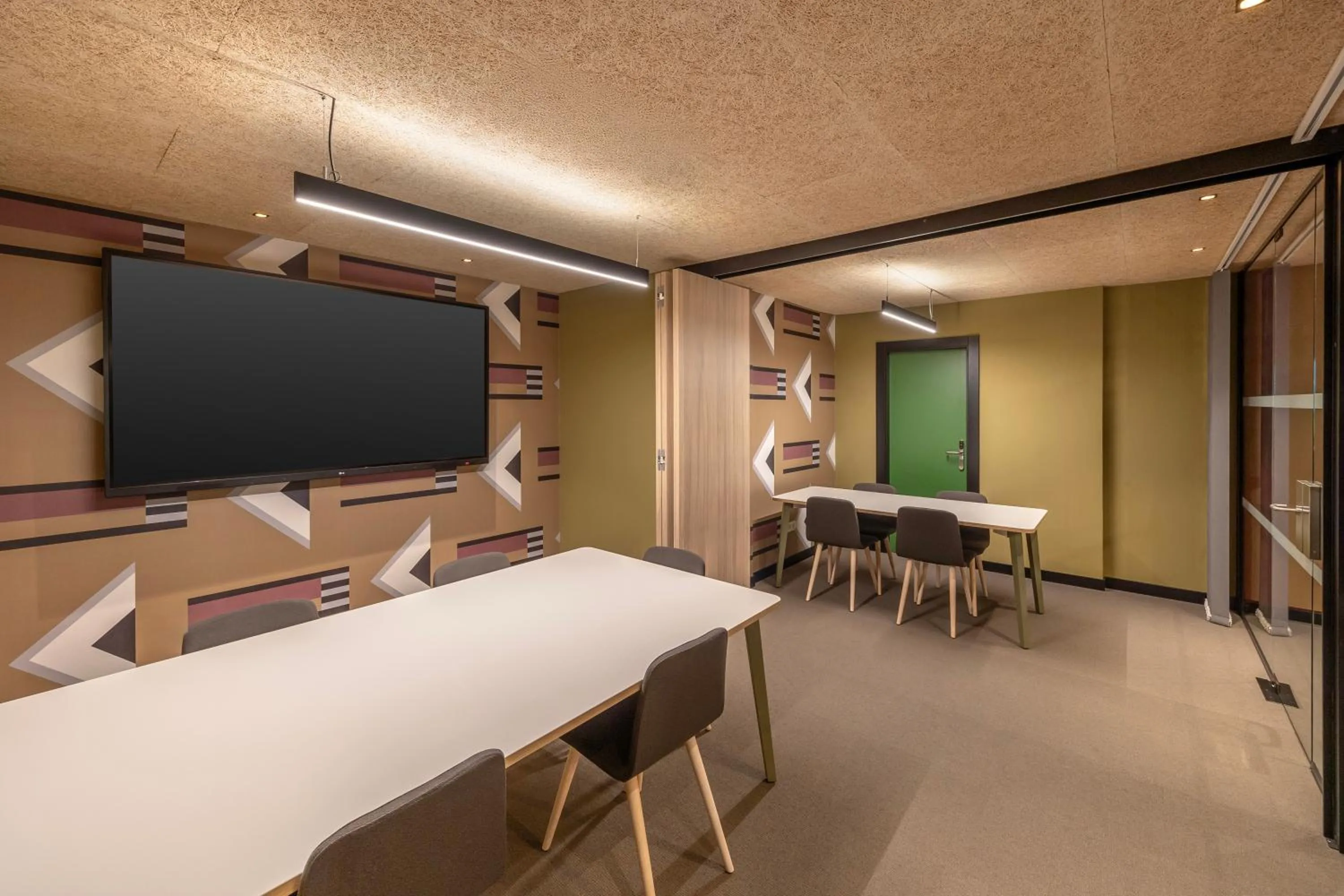 Meeting/conference room in Royal Regency Paris Vincennes