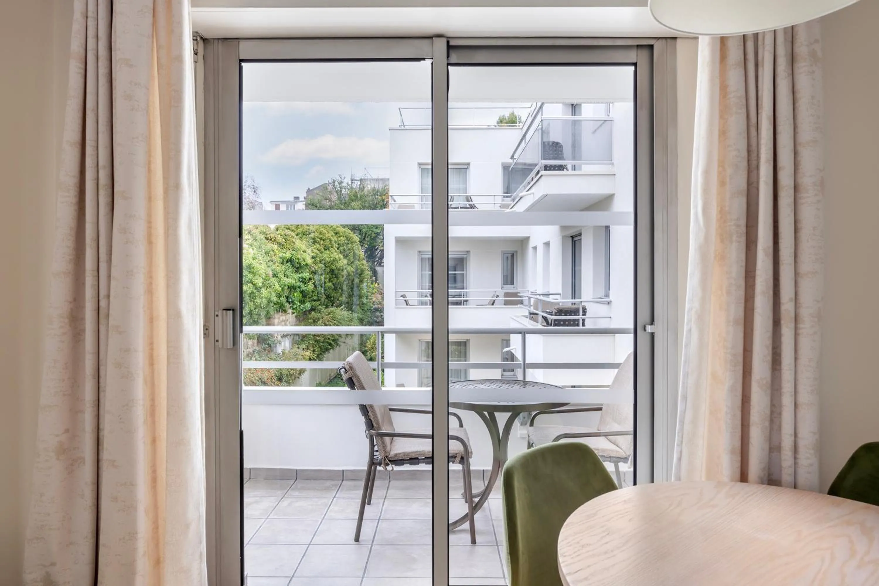 Balcony/Terrace in Royal Regency Paris Vincennes