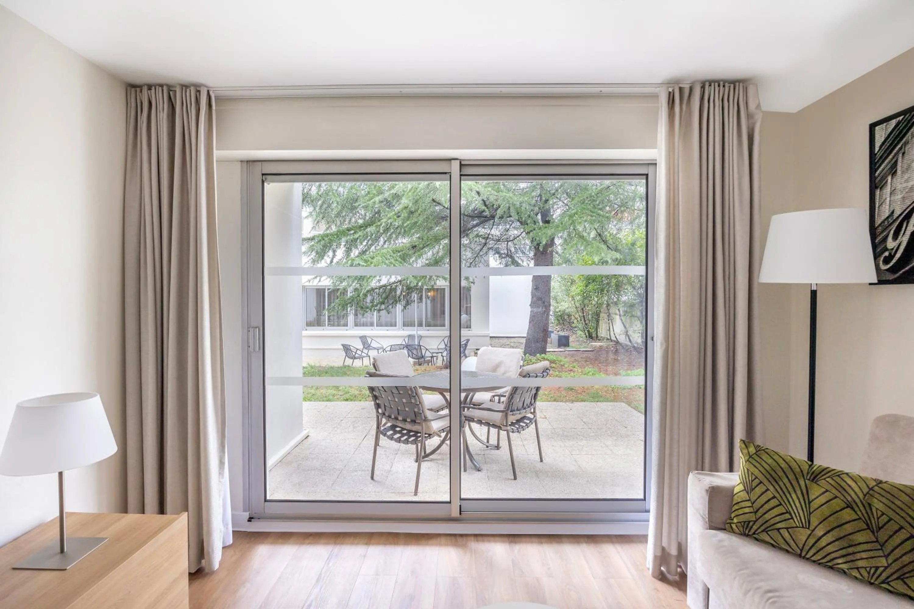 Balcony/Terrace in Royal Regency Paris Vincennes