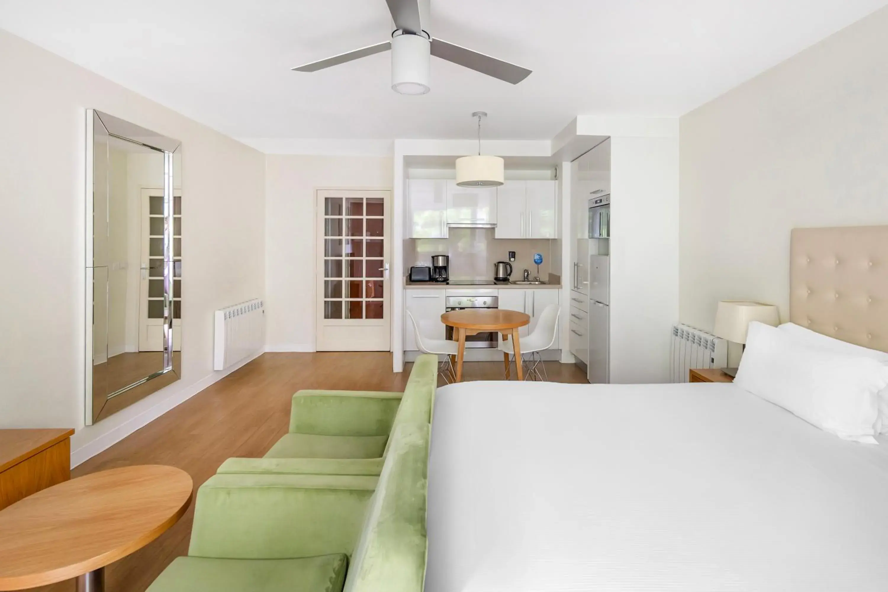 Bedroom, Bed in Royal Regency Paris Vincennes Bedroom, Bed in Royal Regency Paris Vincennes