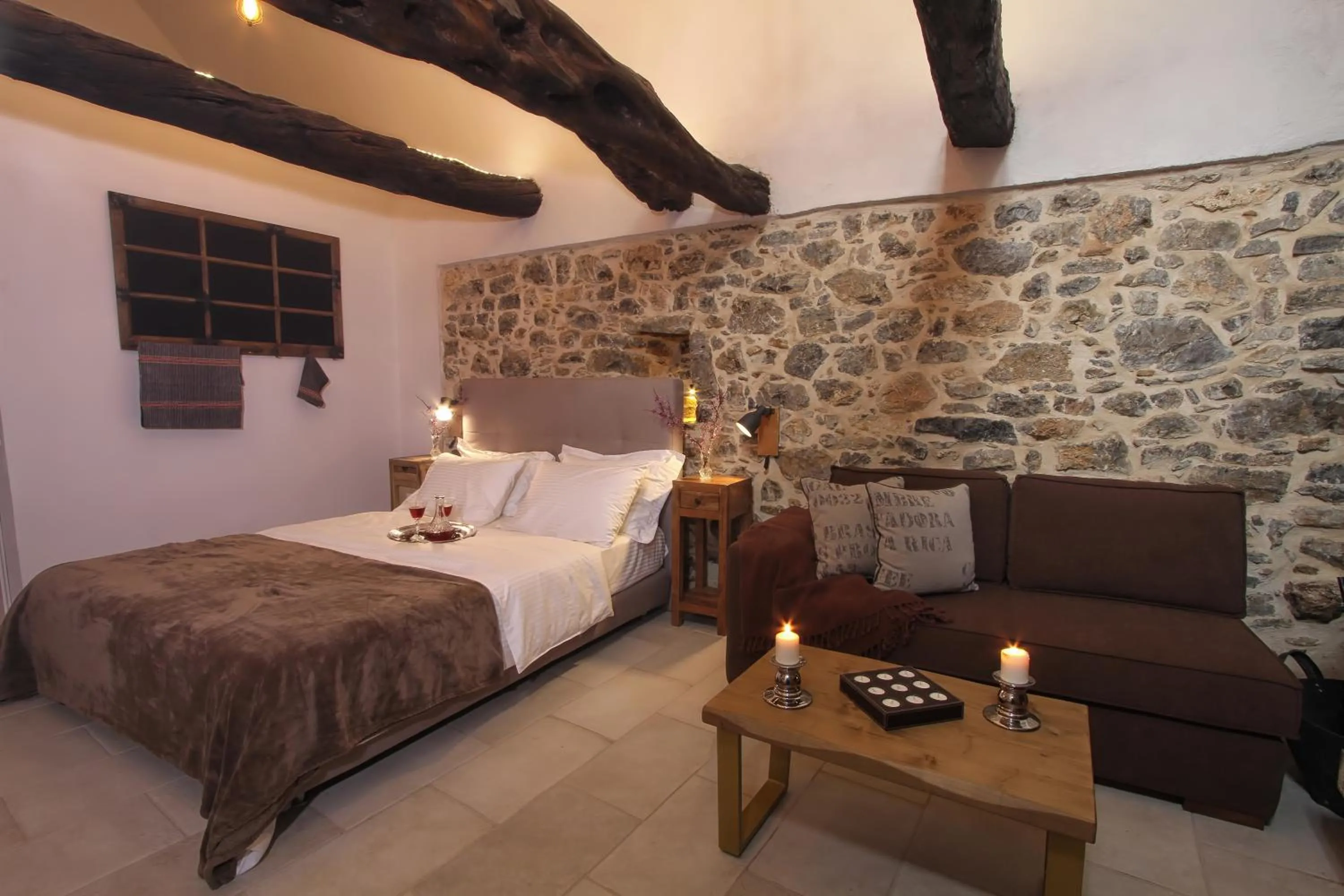 Bed in Mesta Mastic