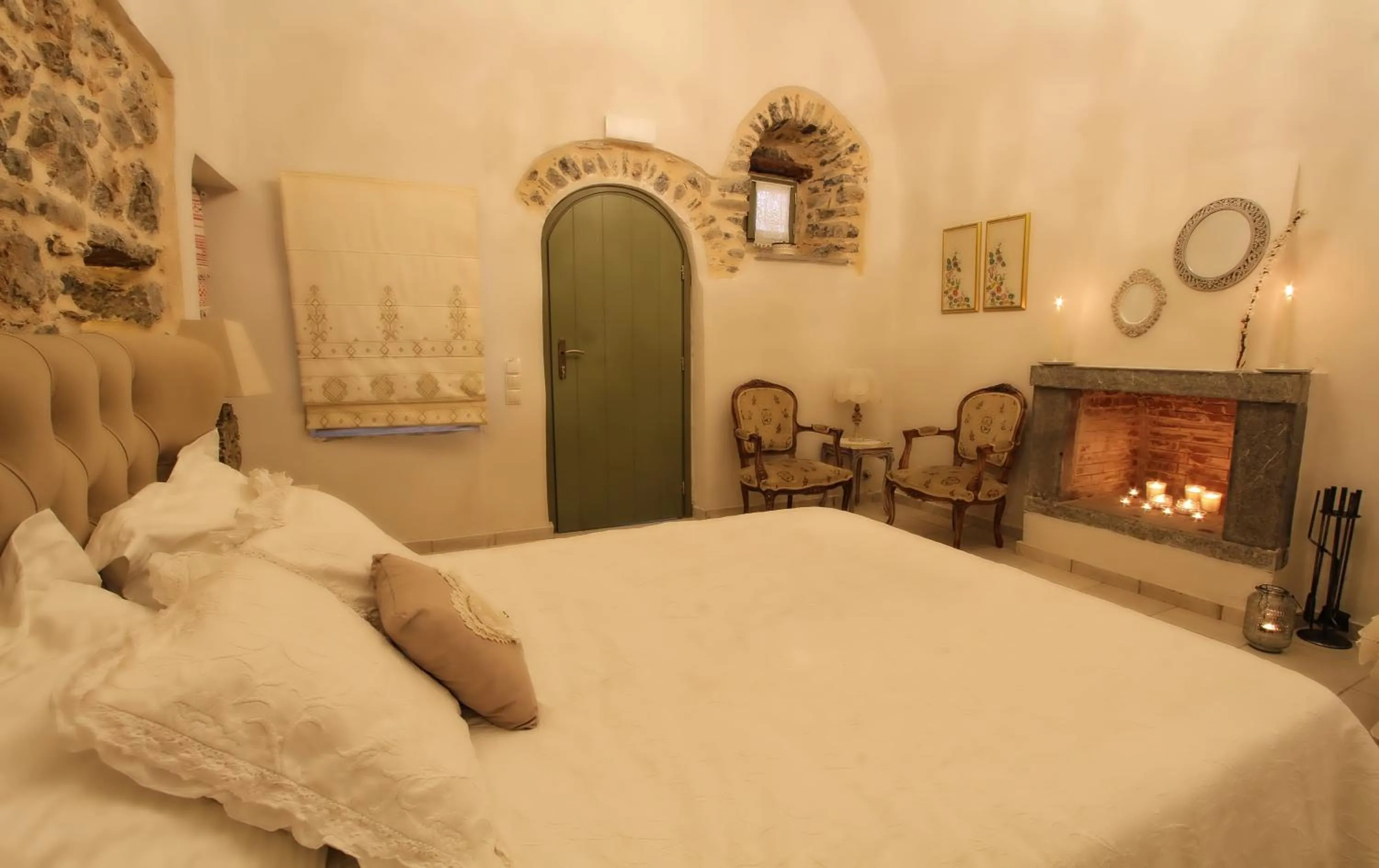 Bed in Mesta Mastic