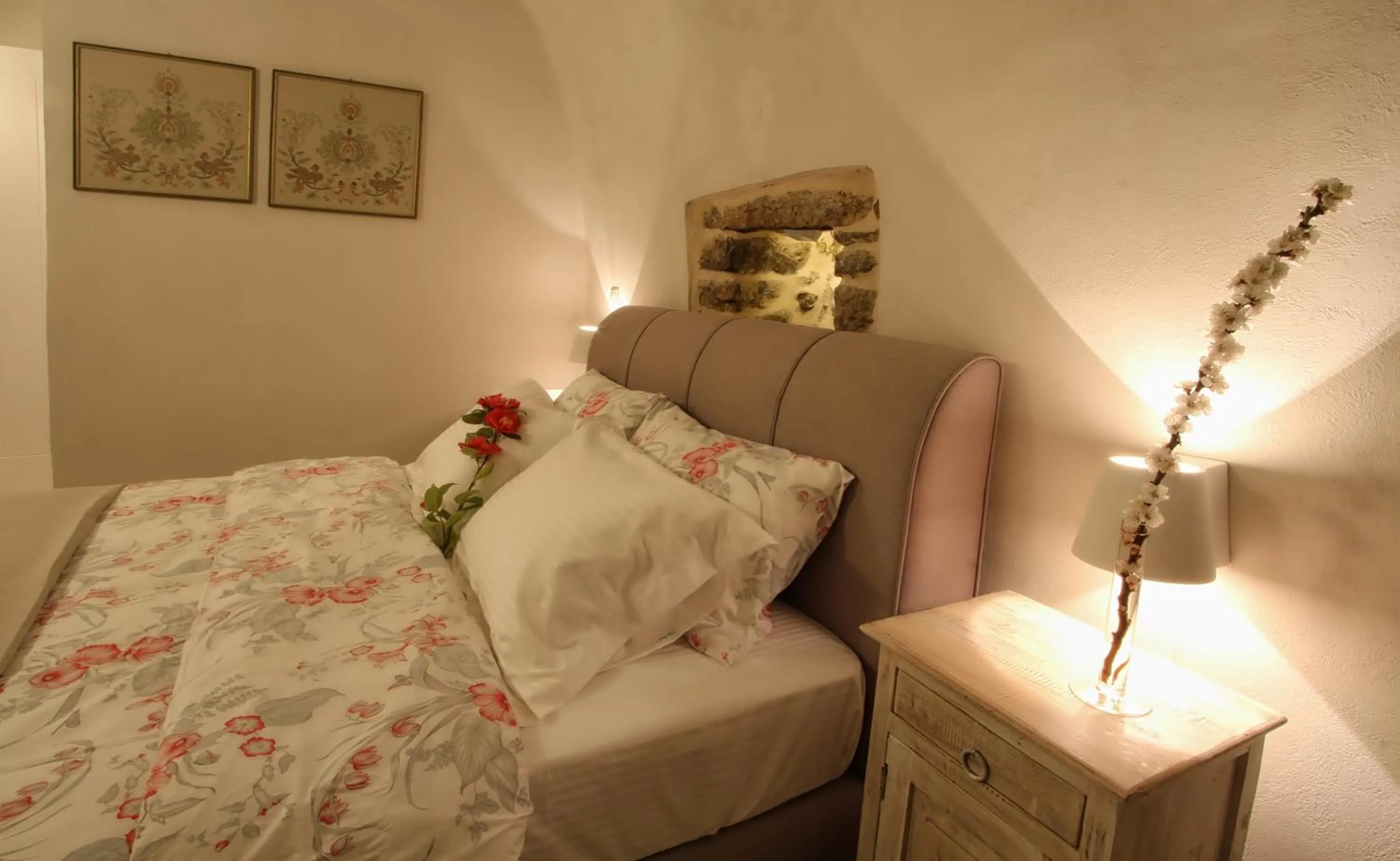Bed in Mesta Mastic