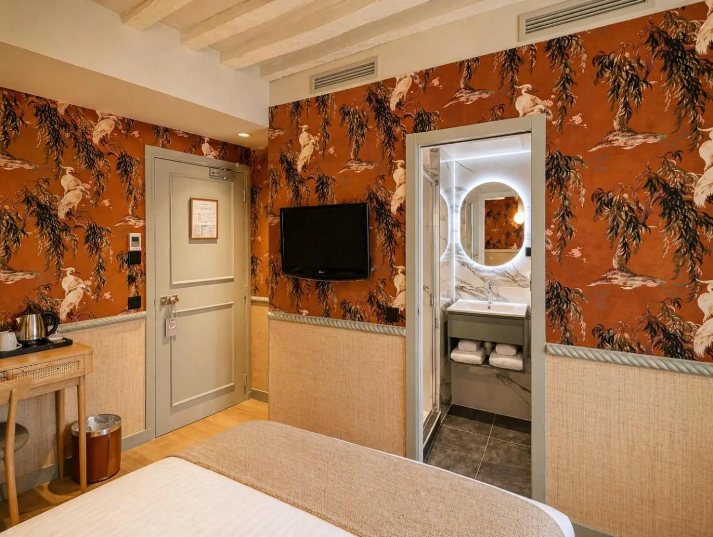 Bed in Hôtel de Notre-Dame