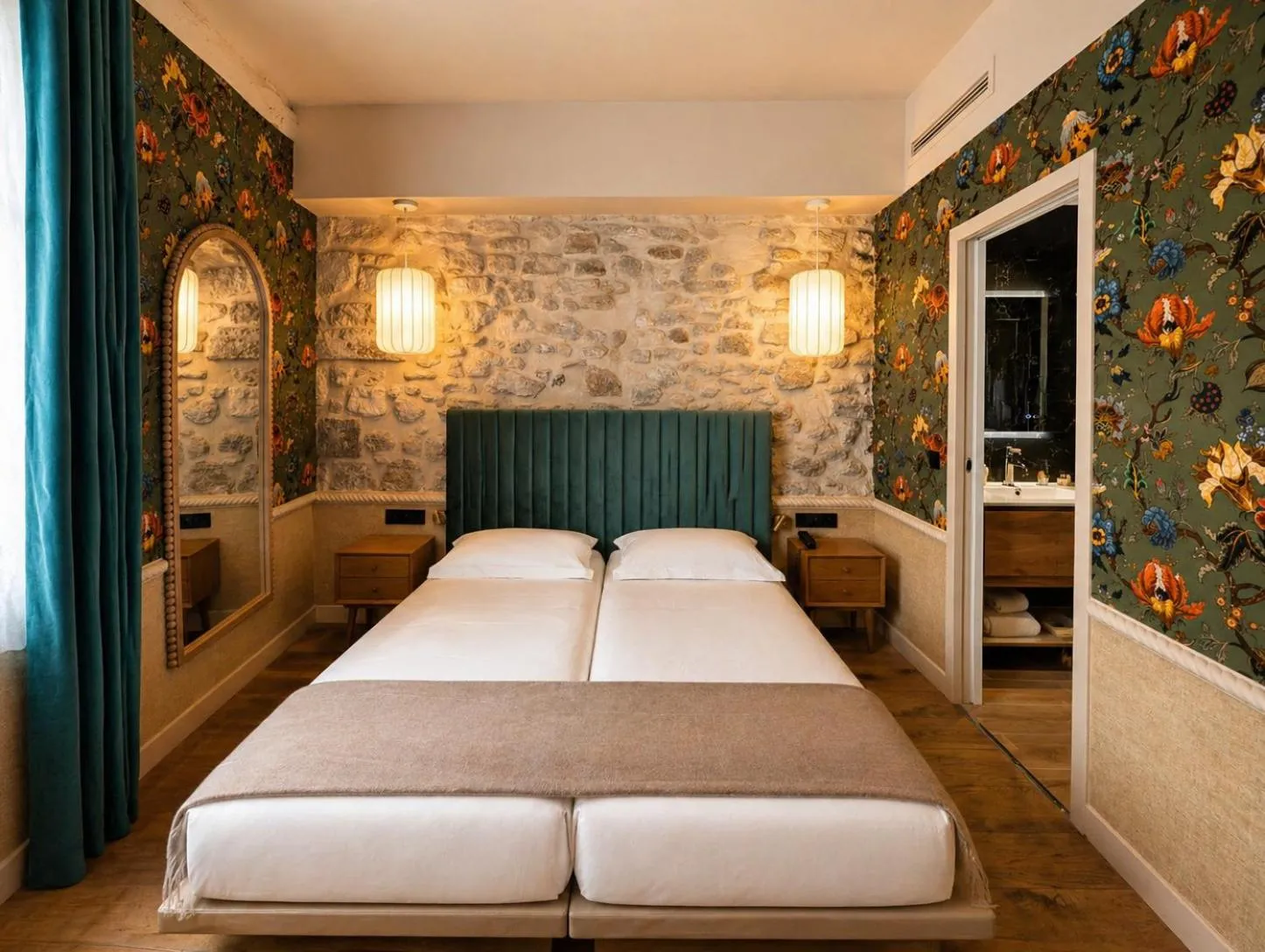 Bed in Hôtel de Notre-Dame