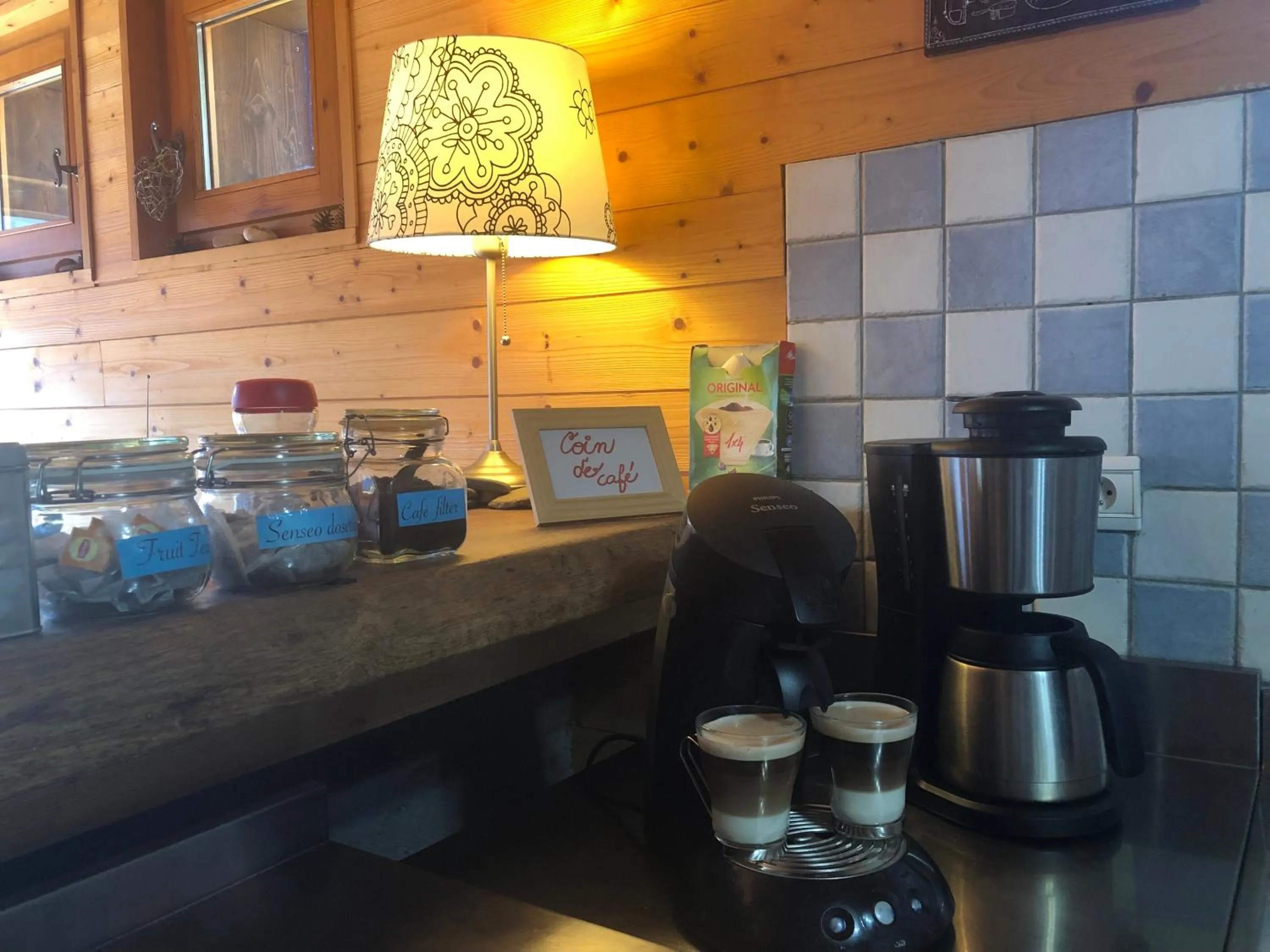 Coffee/tea facilities in Central Hostel Chatel