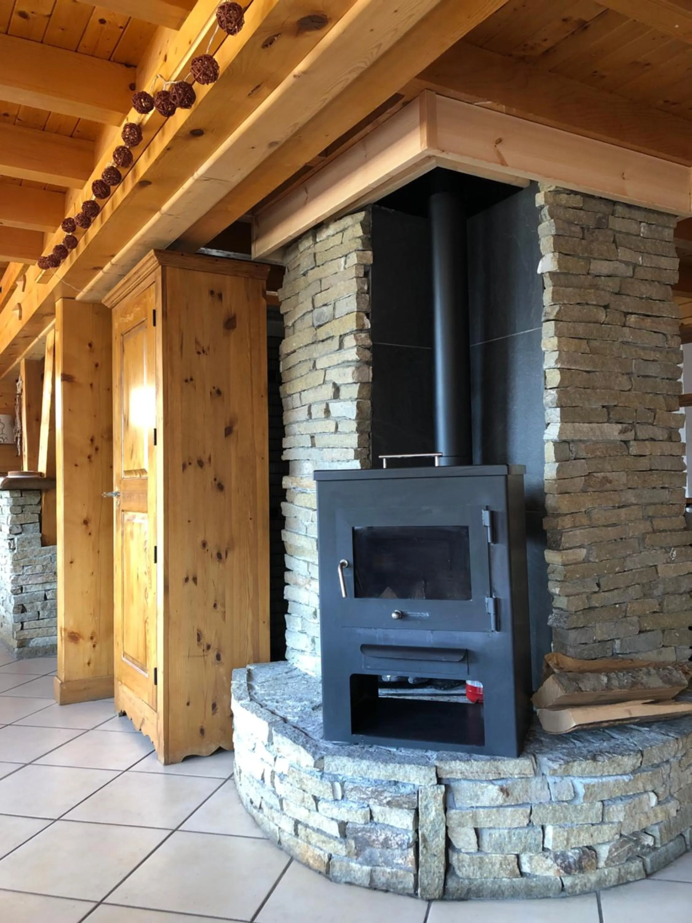 flat iron in Central Hostel Chatel