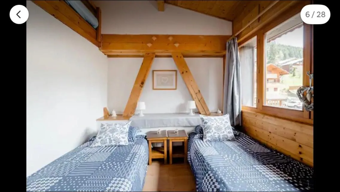 Bed in Central Hostel Chatel
