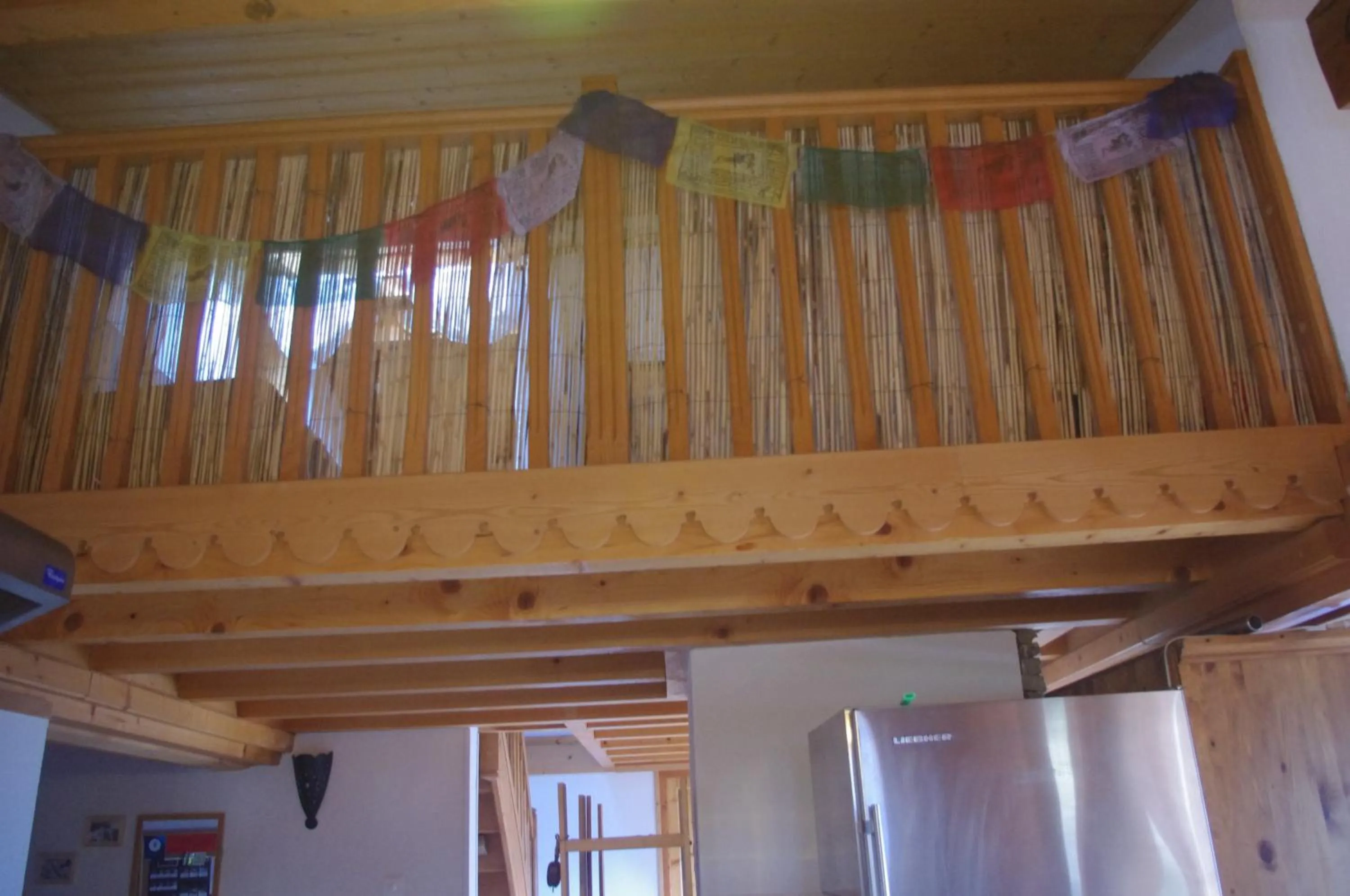 Library in Central Hostel Chatel