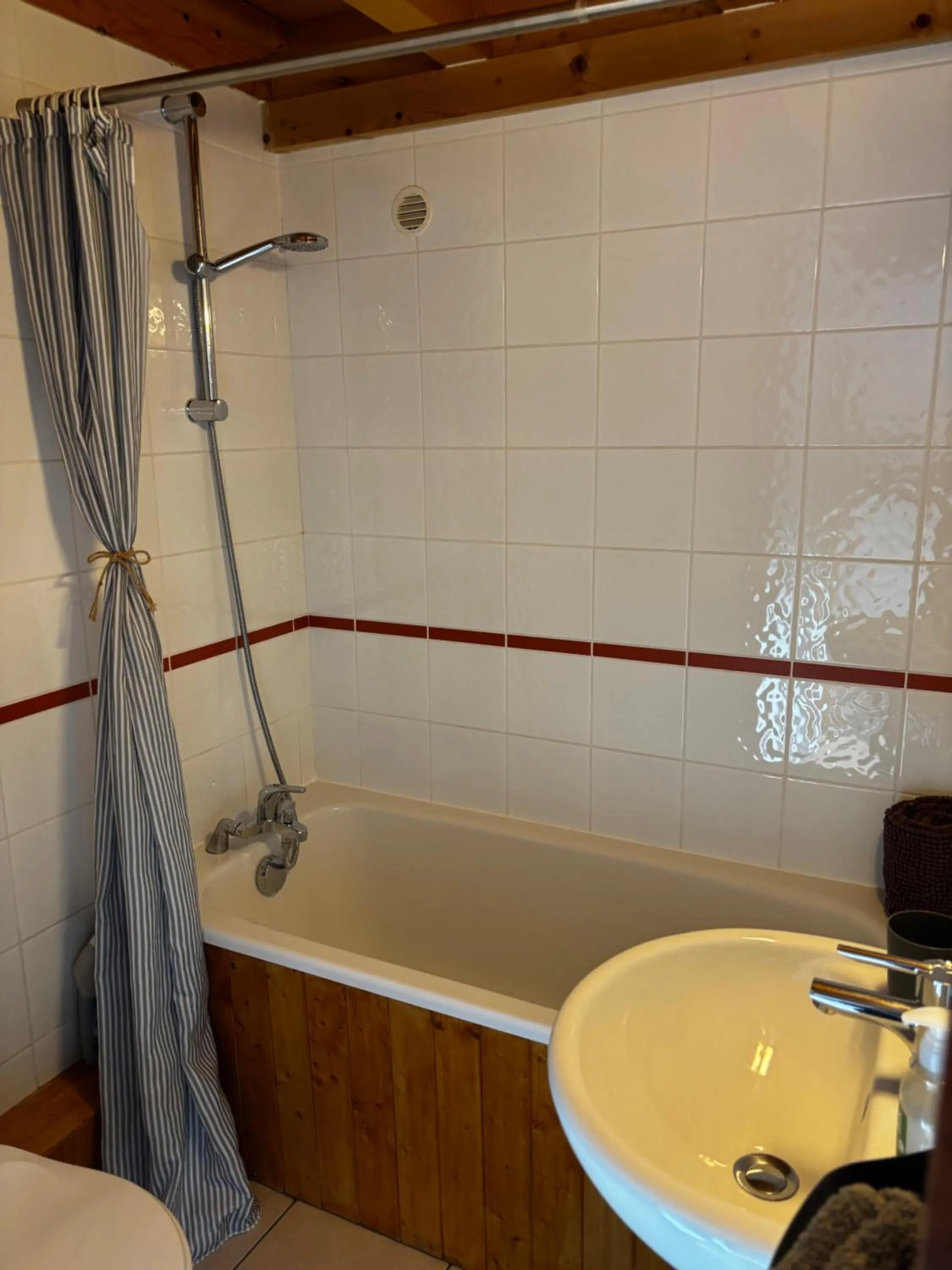 Central Hostel Chatel