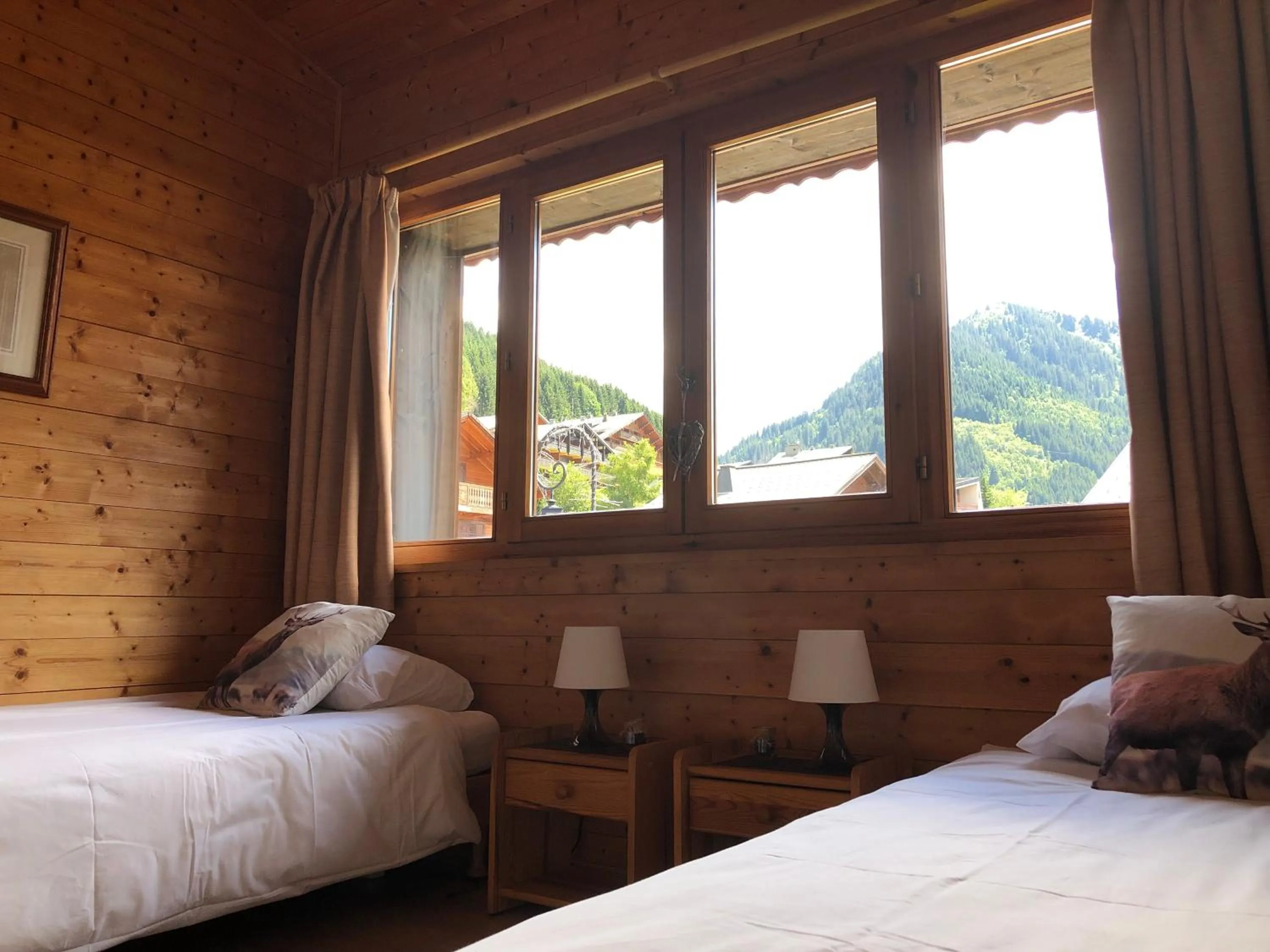 Bedroom, Bed in Central Hostel Chatel