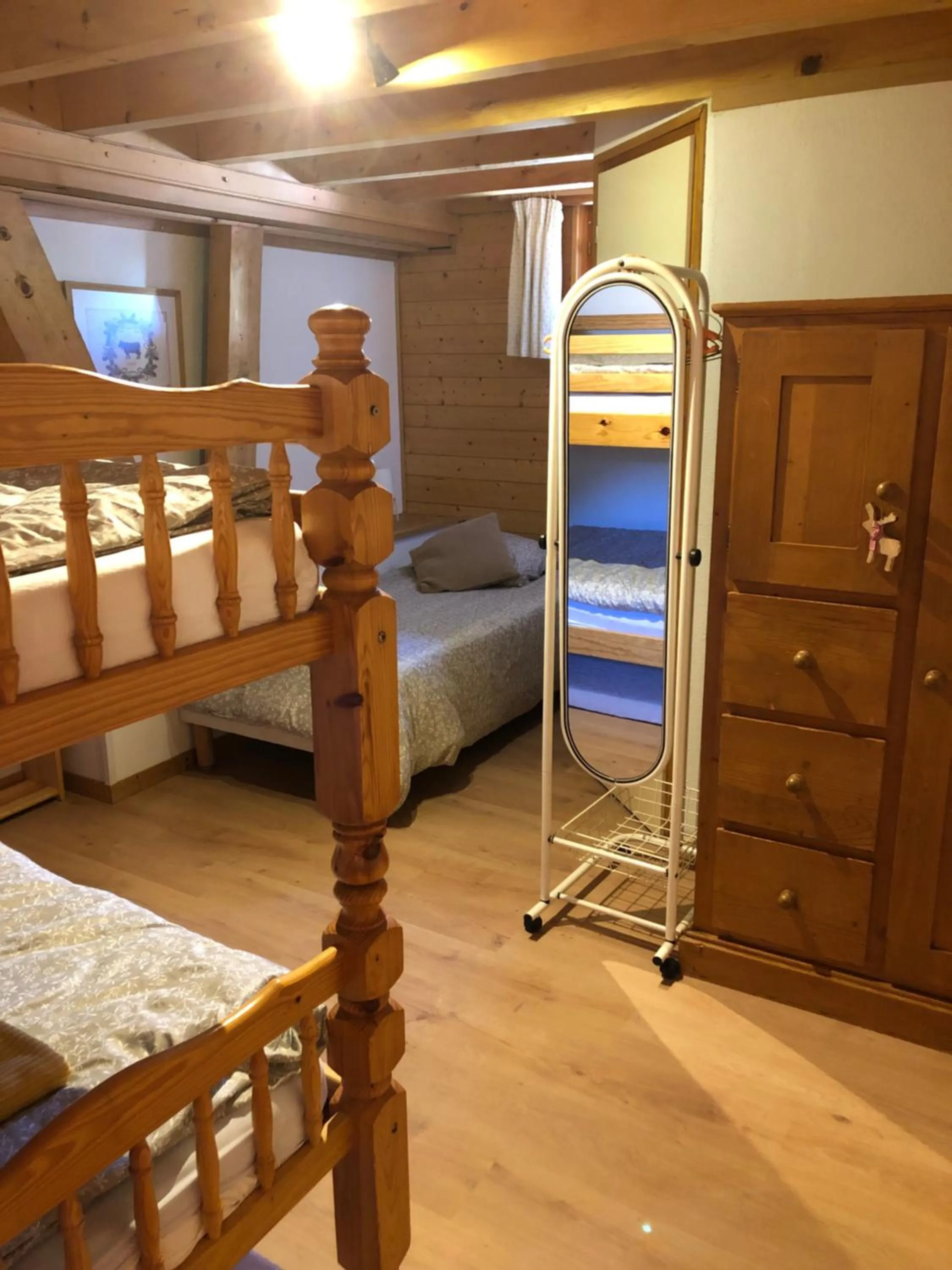 Bedroom, Bed in Central Hostel Chatel