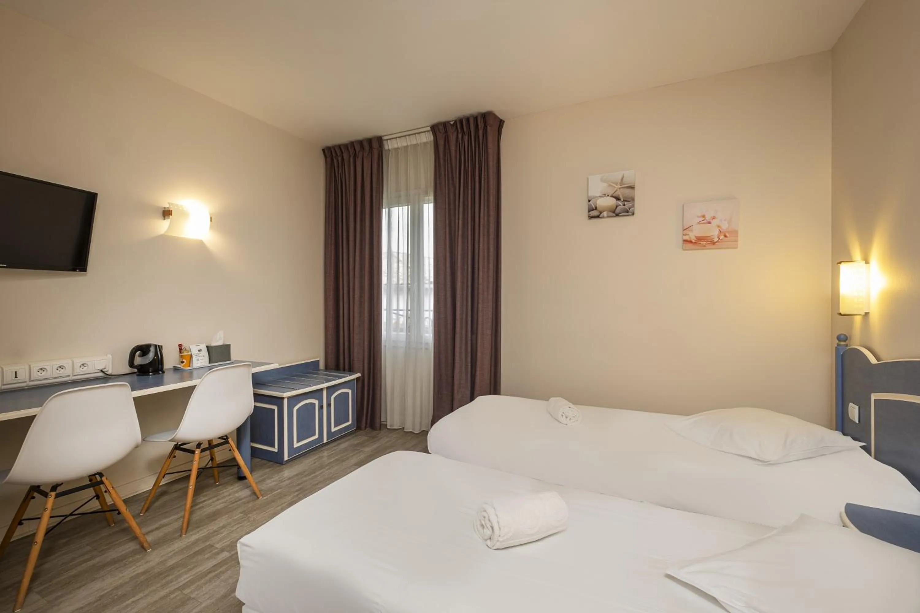 Bed in The Originals City, Hôtel des Arènes, Saintes