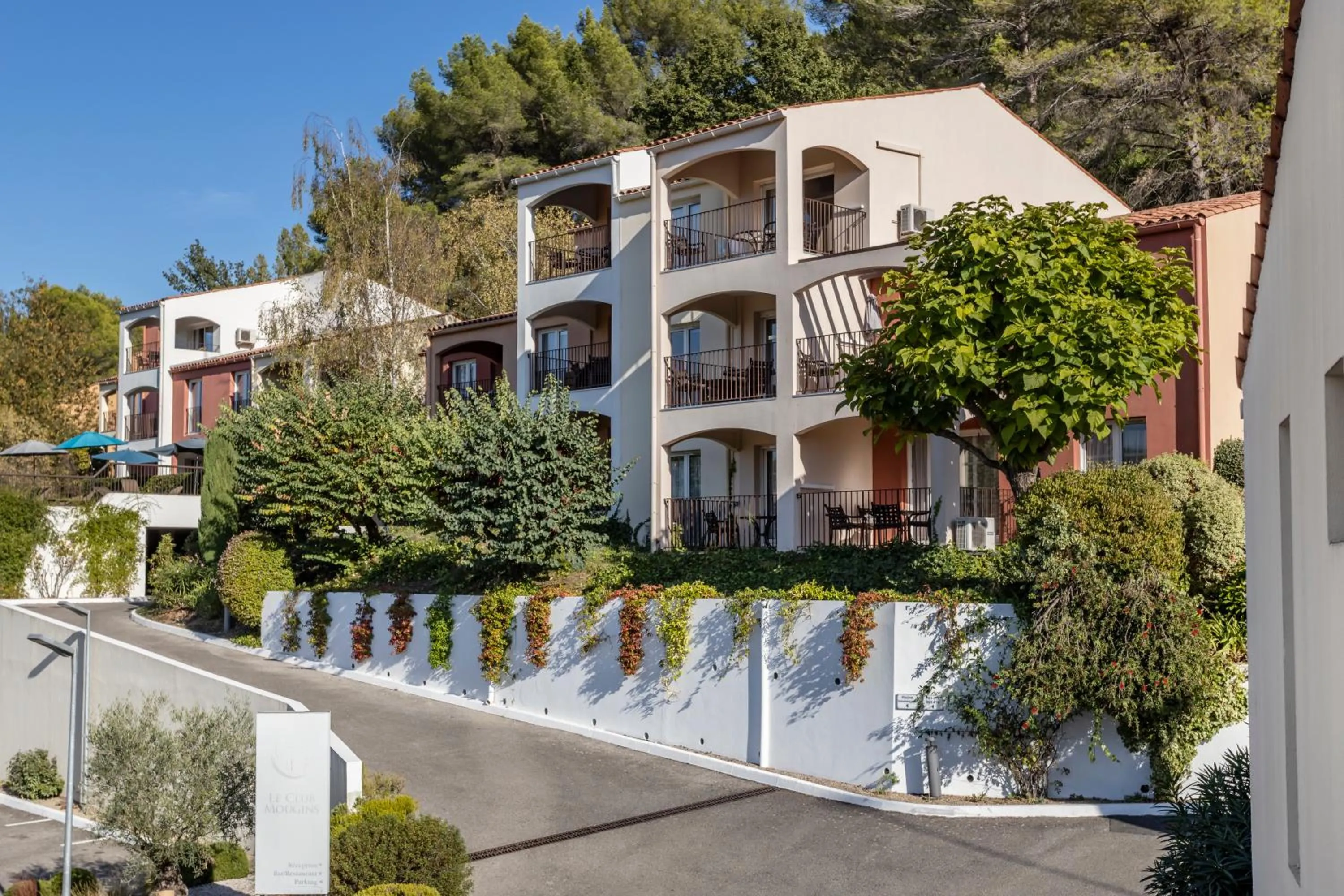 Property building in Le Club Mougins