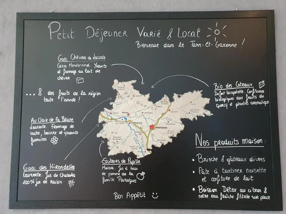 Breakfast in Le Belvédère Hotel et Bien être