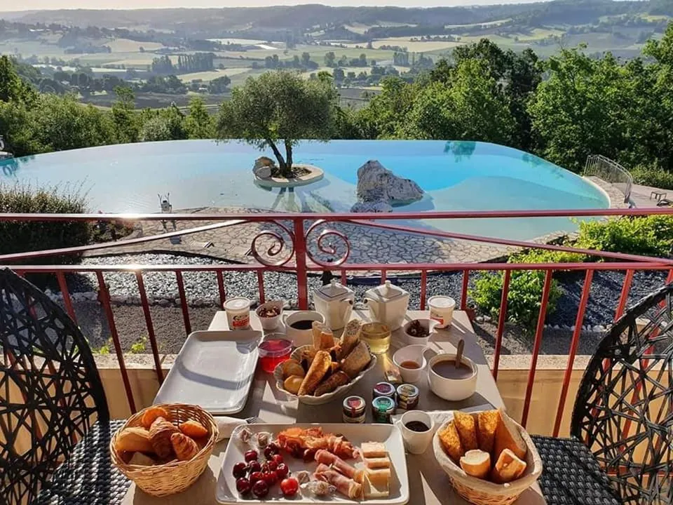 Day in Le Belvédère Hotel et Bien être