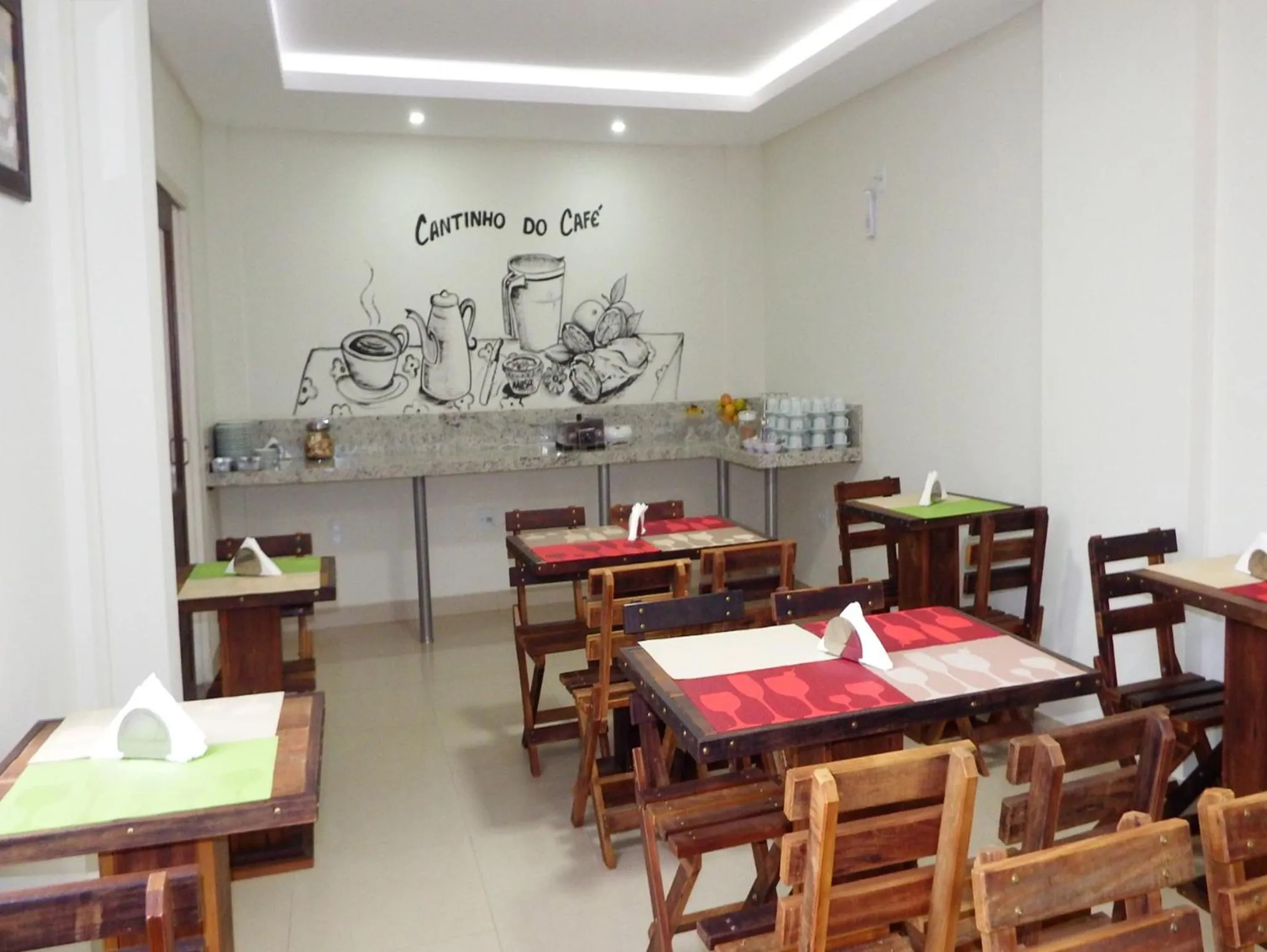 Restaurant/places to eat in Coral Palace Hotel