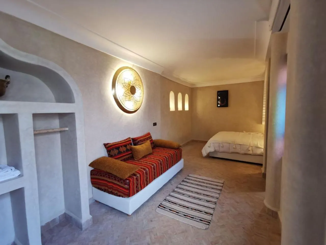 Photo of the whole room, Bed in Riad Bijoux Marrakech