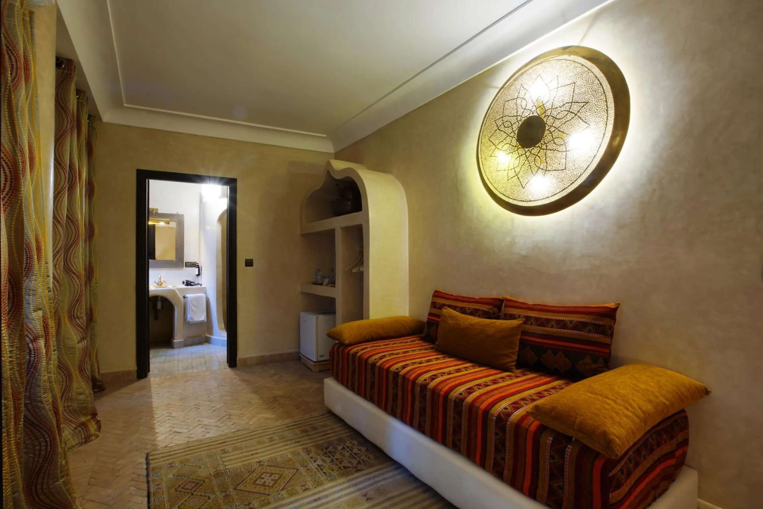 Bed in Riad Bijoux Marrakech
