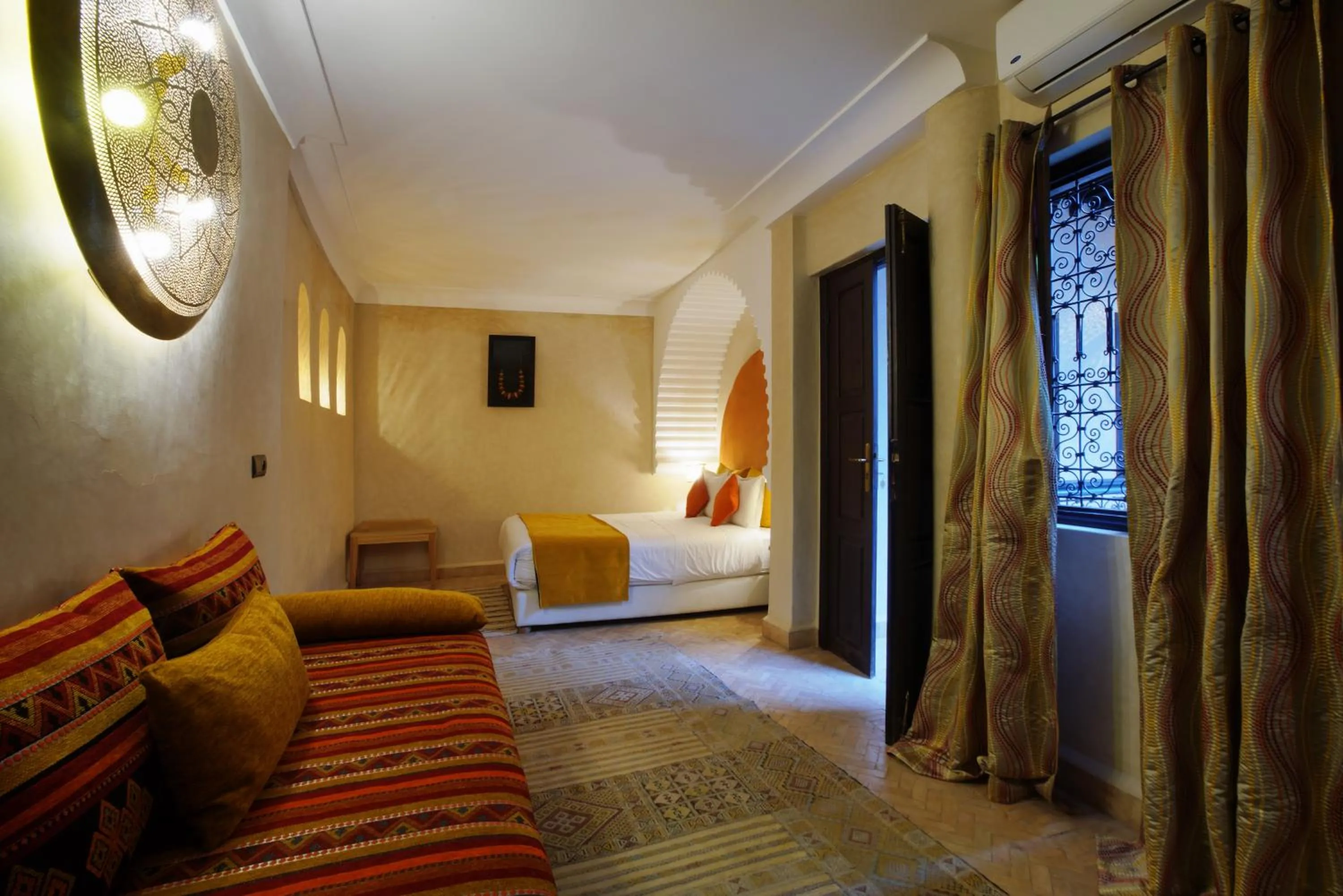 Bed in Riad Bijoux Marrakech