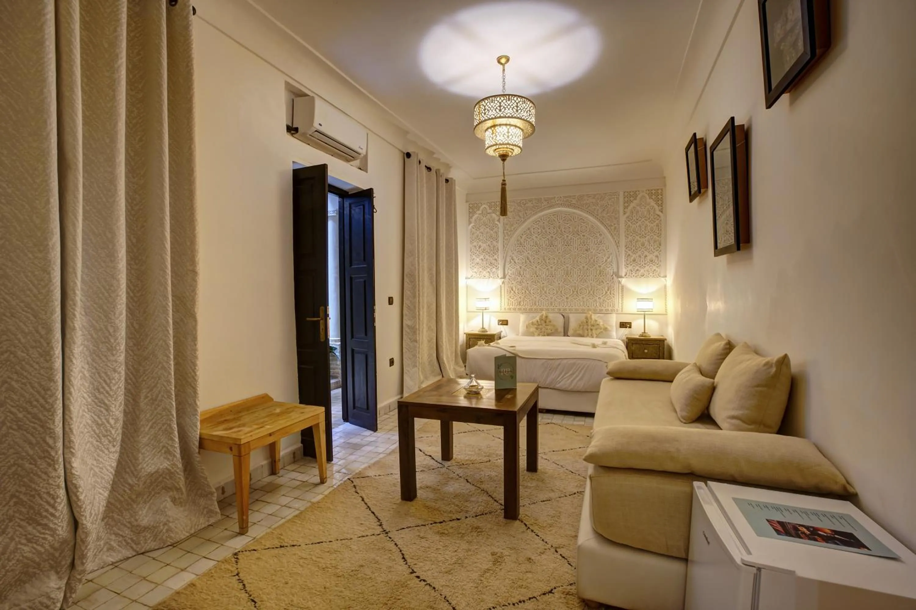 Bed in Riad Bijoux Marrakech