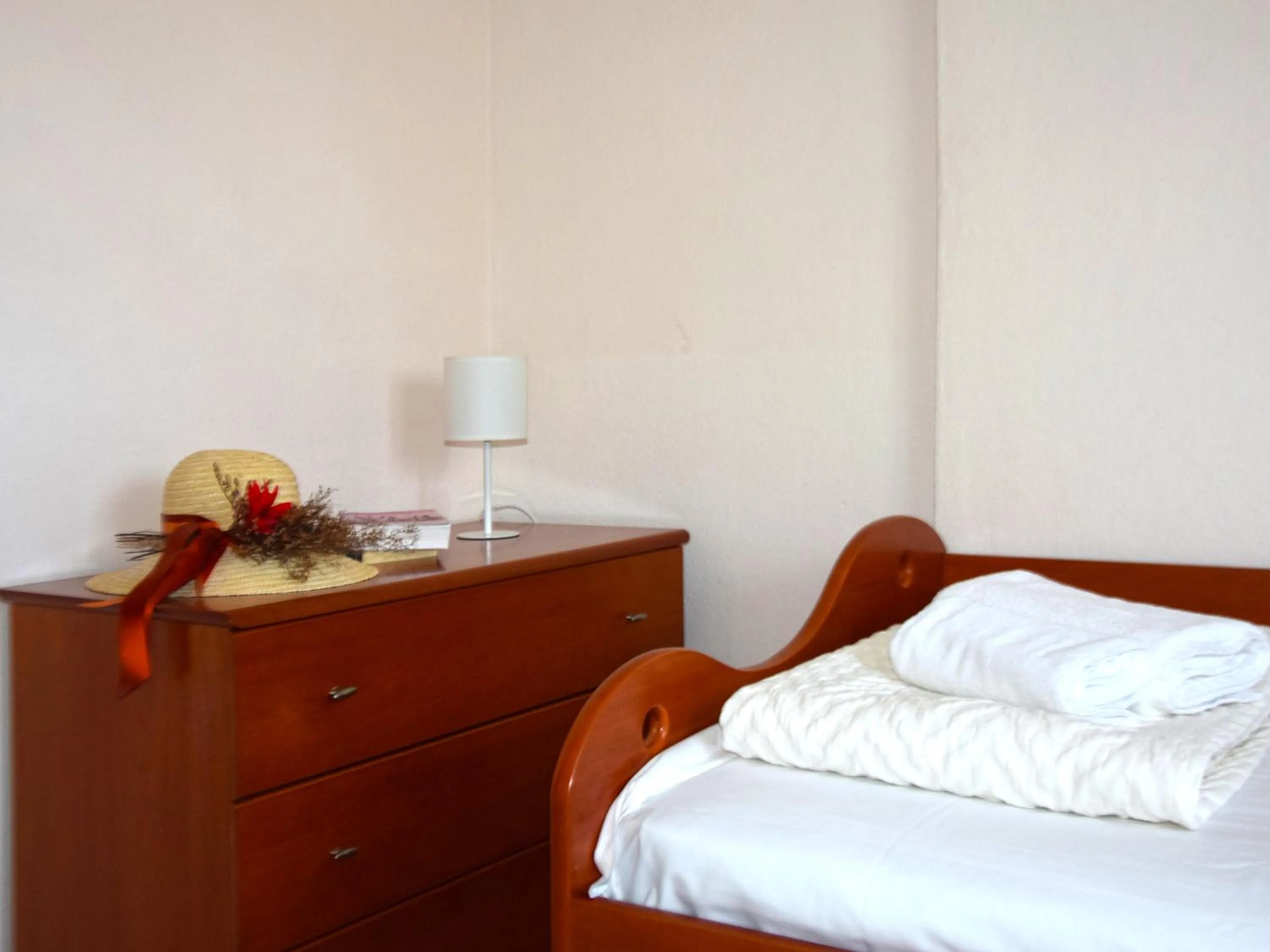 Photo of the whole room, Bed in Siviri Rental Houses