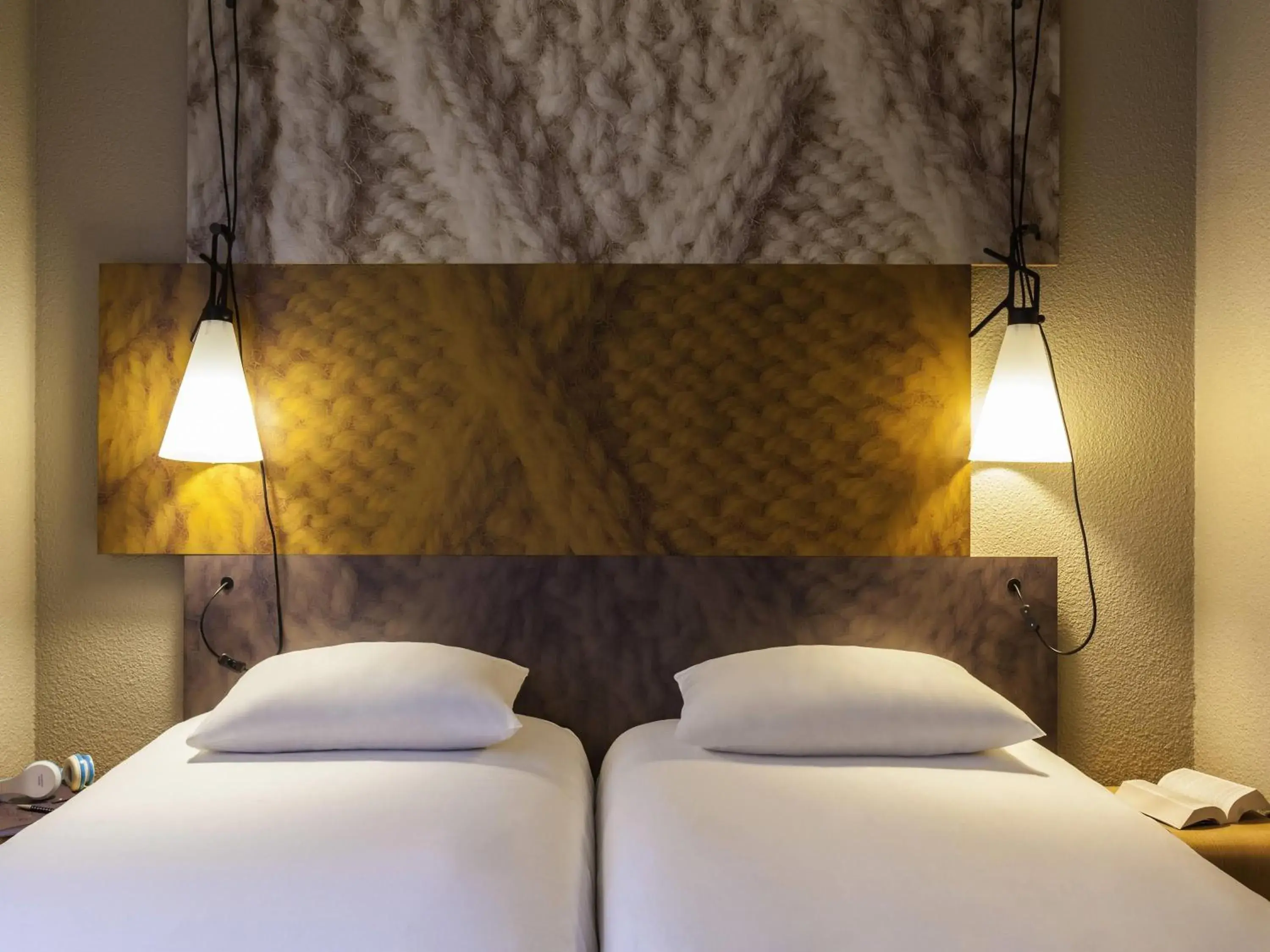 Bedroom, Bed in ibis Marne La Vallee Champs-sur-Marne Bedroom, Bed in ibis Marne La Vallee Champs-sur-Marne