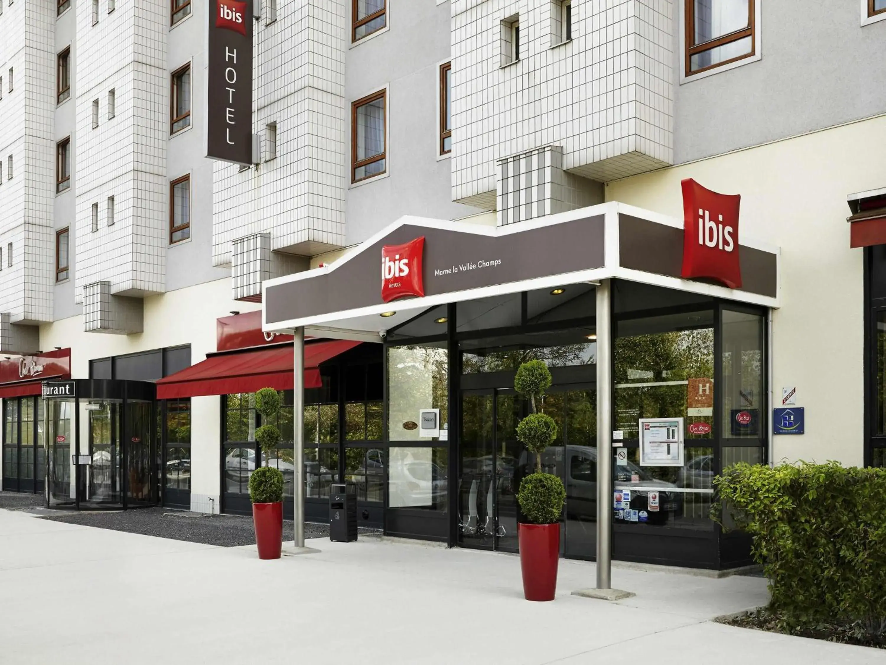 Property building in ibis Marne La Vallee Champs-sur-Marne Property building in ibis Marne La Vallee Champs-sur-Marne