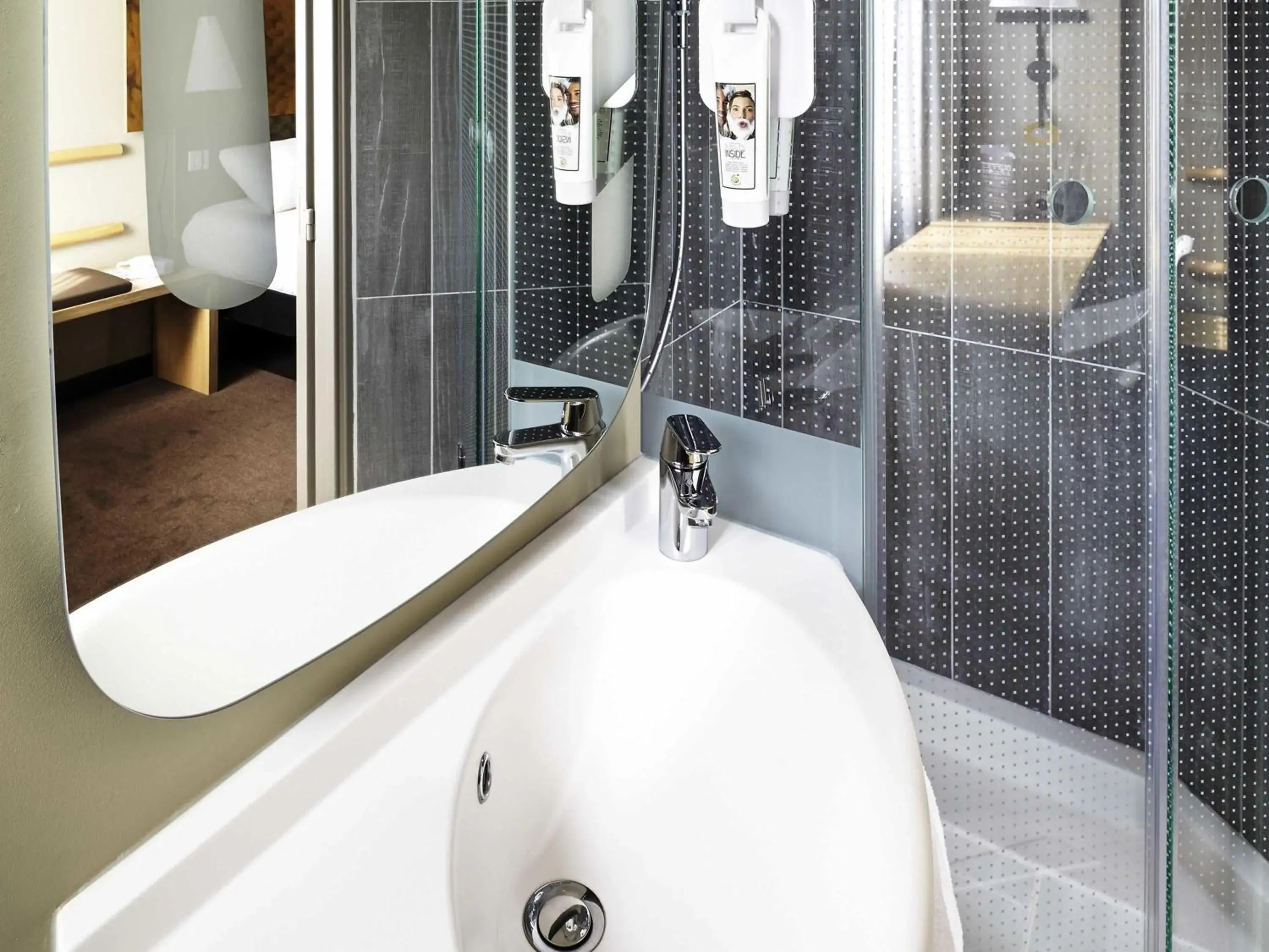 Bedroom in ibis Marne La Vallee Champs-sur-Marne Bedroom in ibis Marne La Vallee Champs-sur-Marne