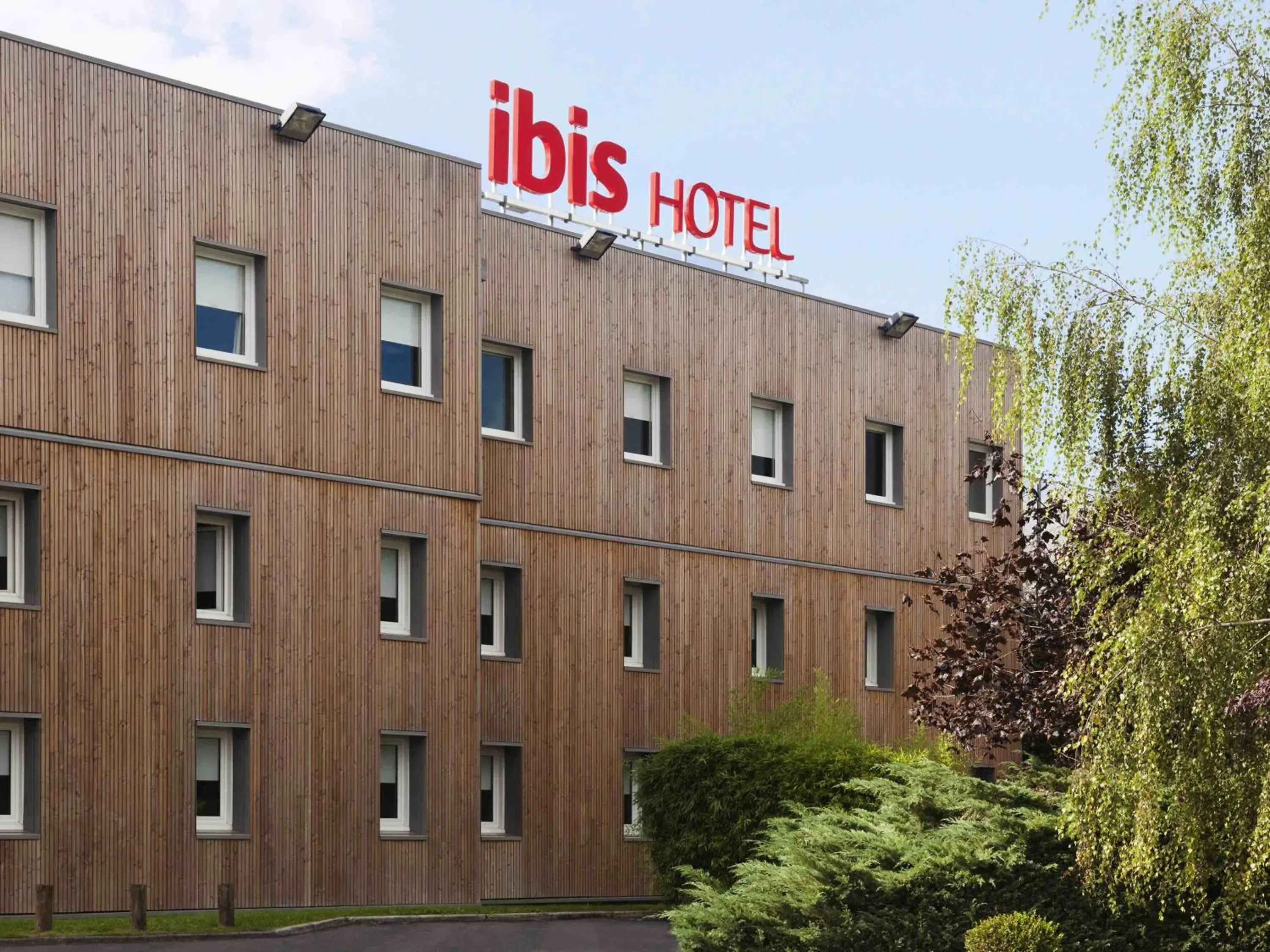 Property building in ibis Nemours Property building in ibis Nemours