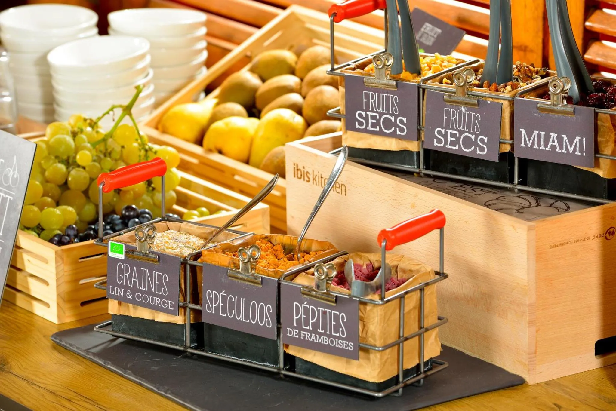 Buffet breakfast in ibis Nemours