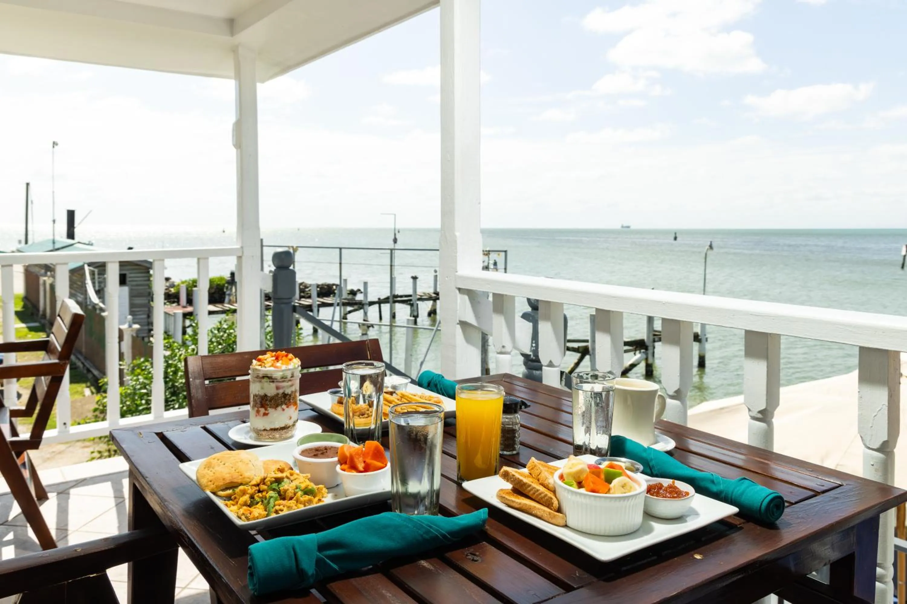 Restaurant/places to eat in Harbour View Boutique Hotel & Wellness Retreat
