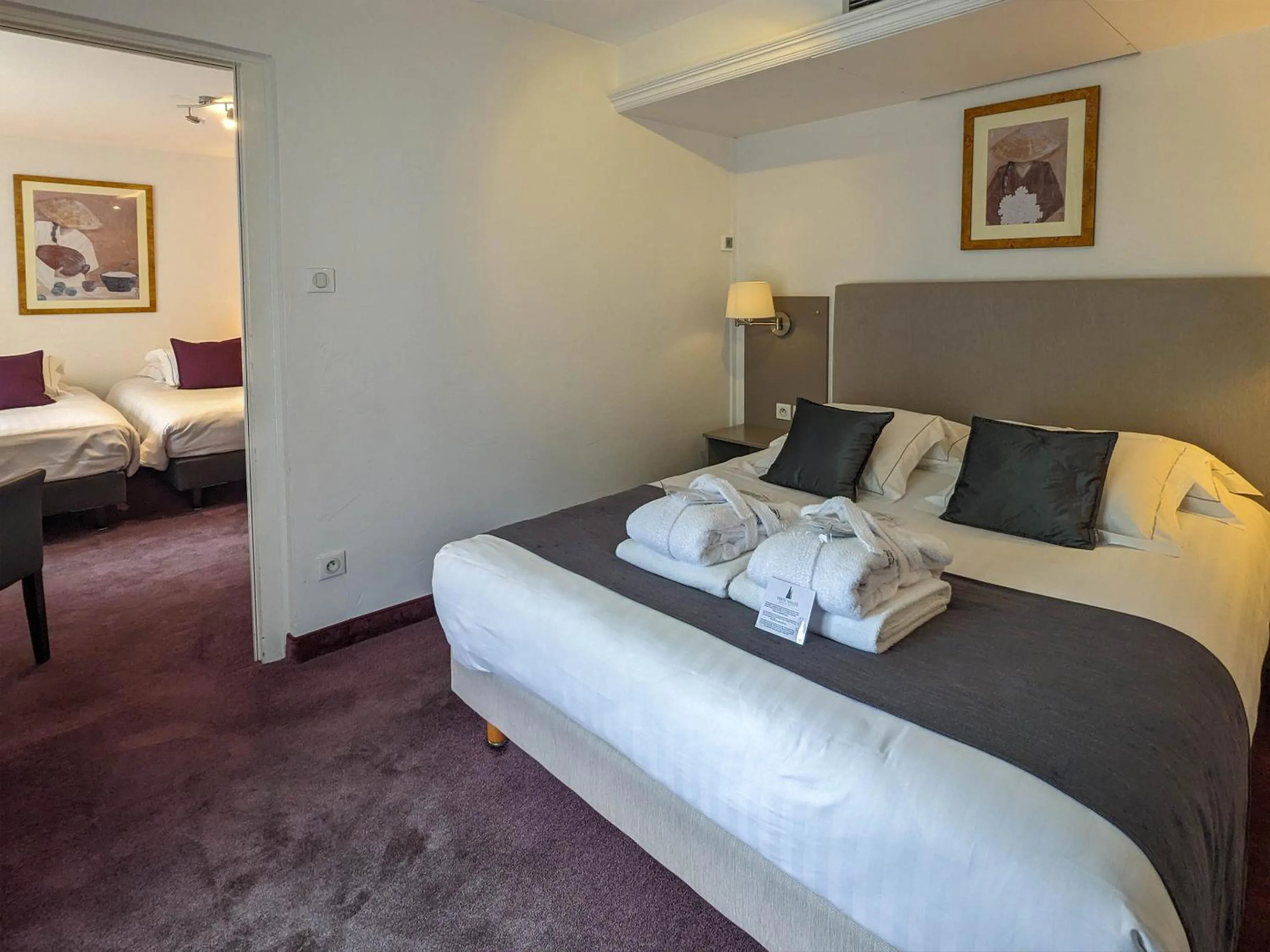 Bedroom, Bed in Hotel Restaurant & Spa Verte Vallée