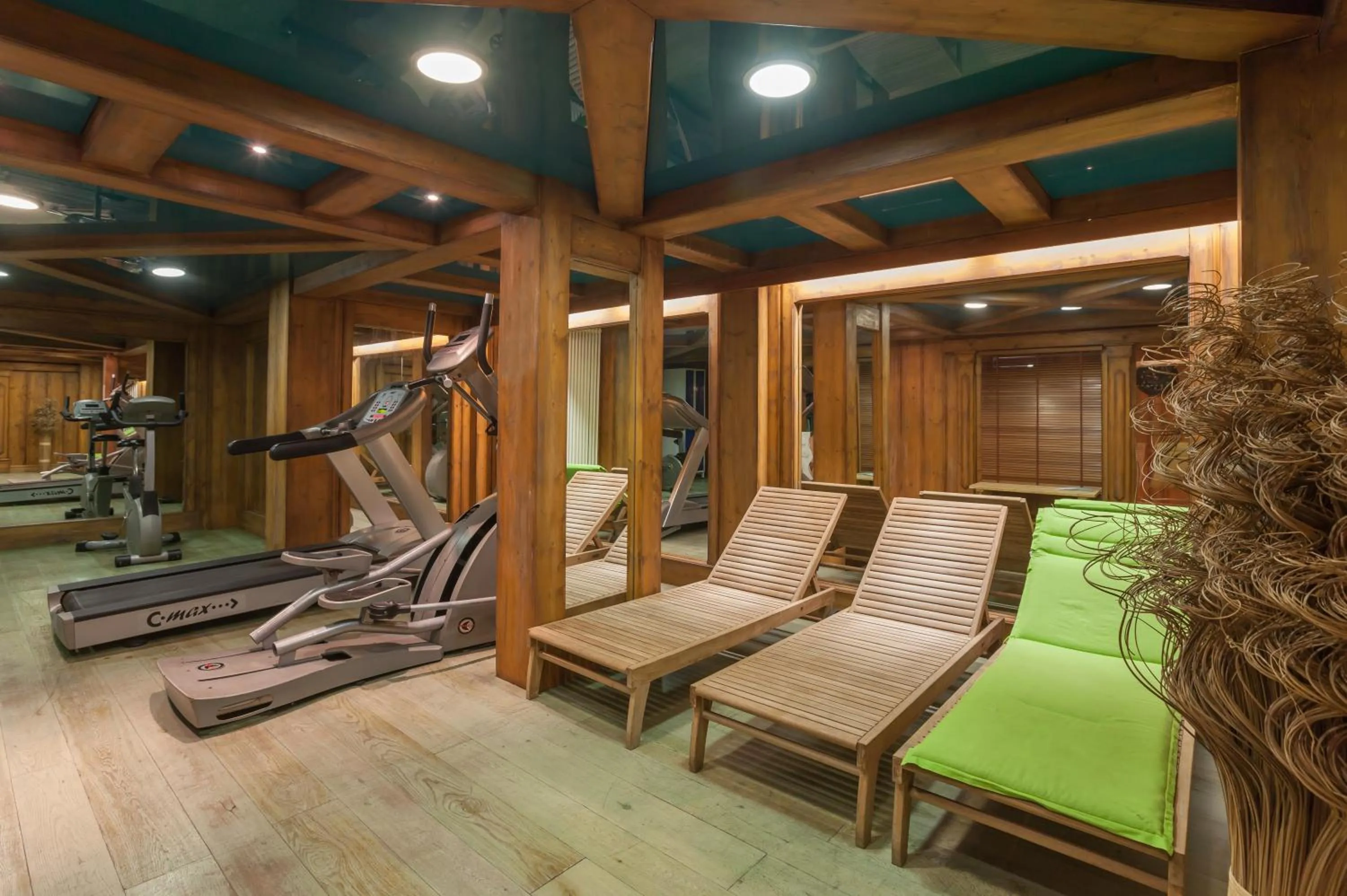 Fitness centre/facilities in Résidence Pierre & Vacances Premium La Ginabelle