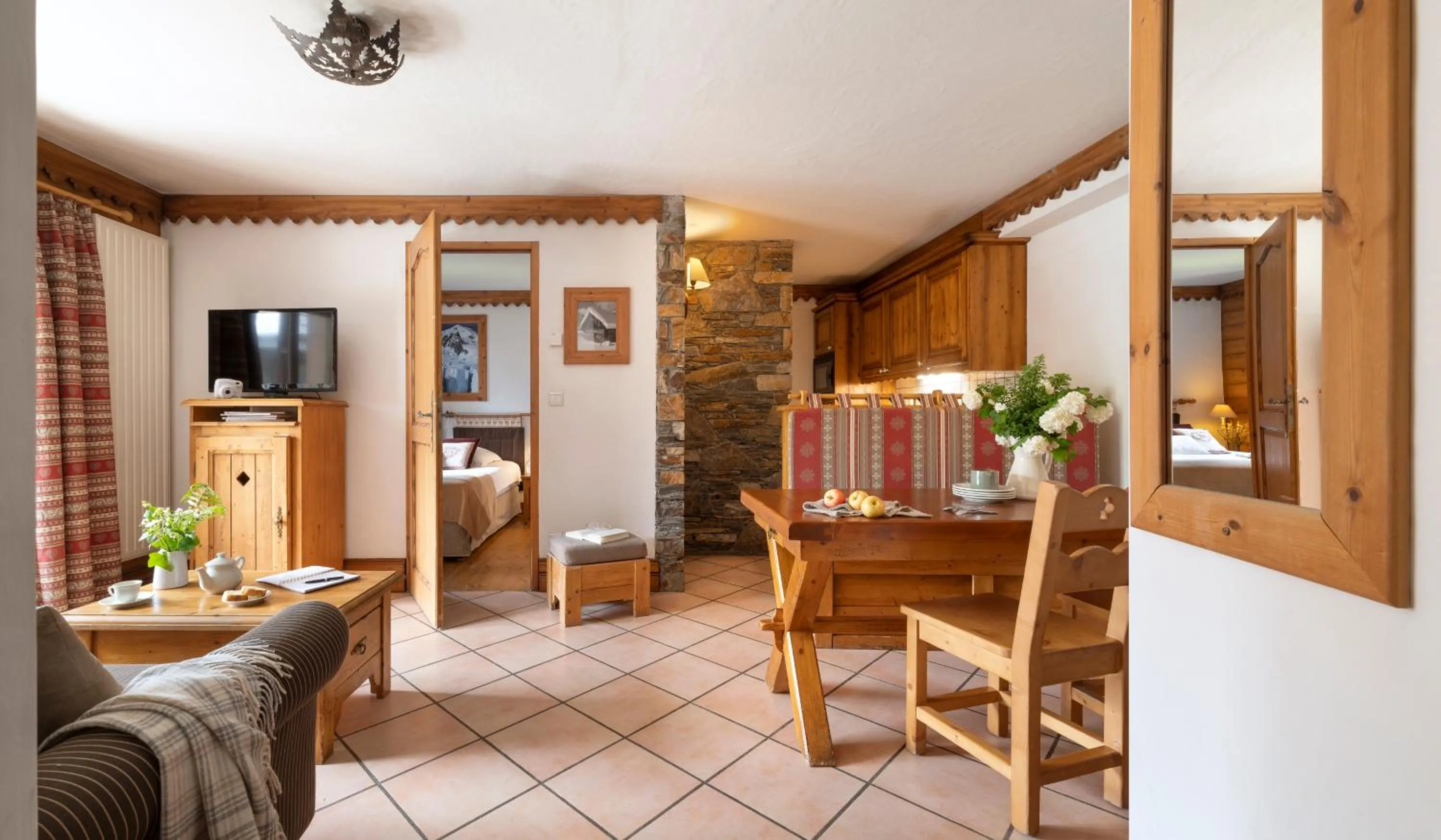 Communal lounge/ TV room in Résidence Pierre & Vacances Premium La Ginabelle