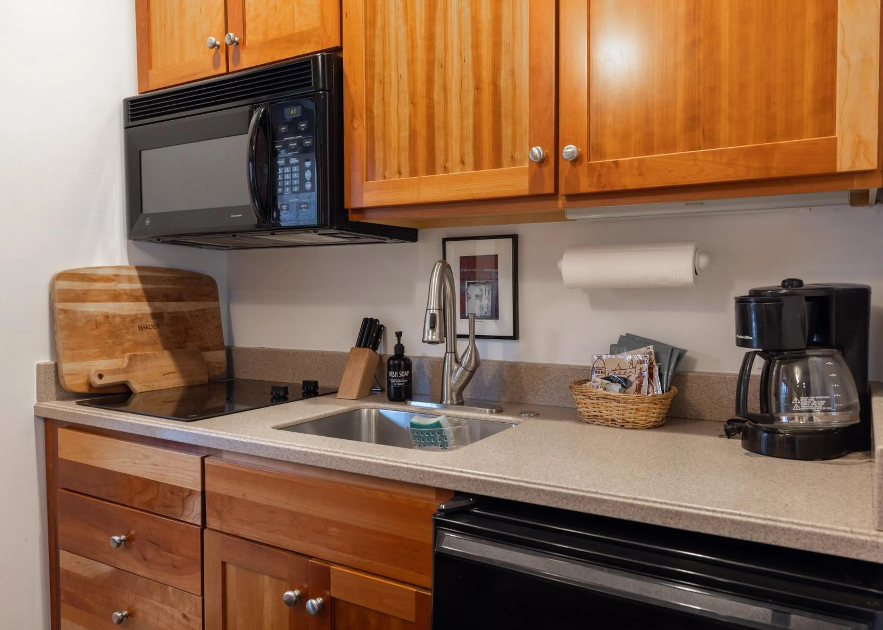 Coffee/tea facilities in Winwood Condominiums by Windham Mountain Club