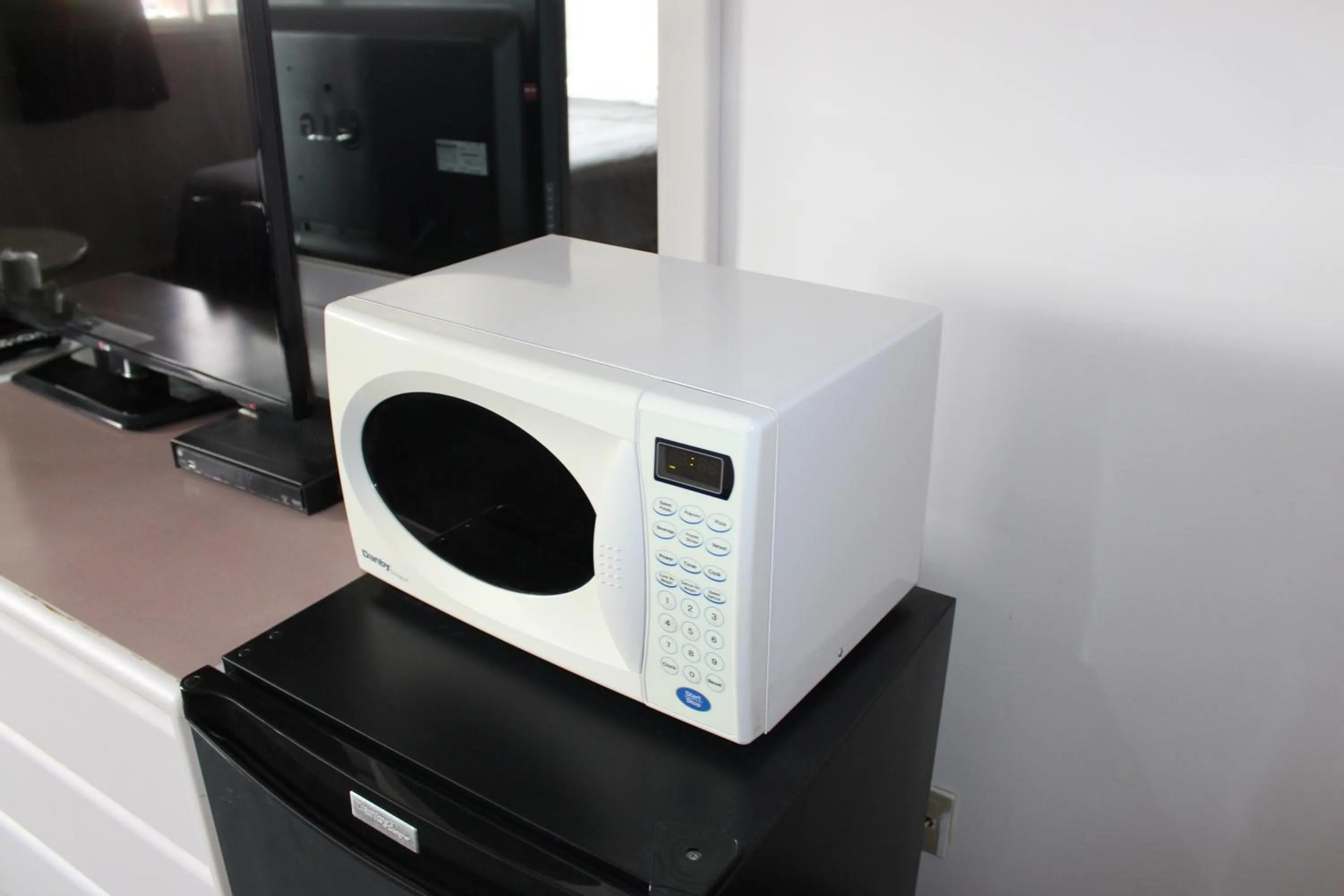 TV and multimedia in Plains Motor Inn