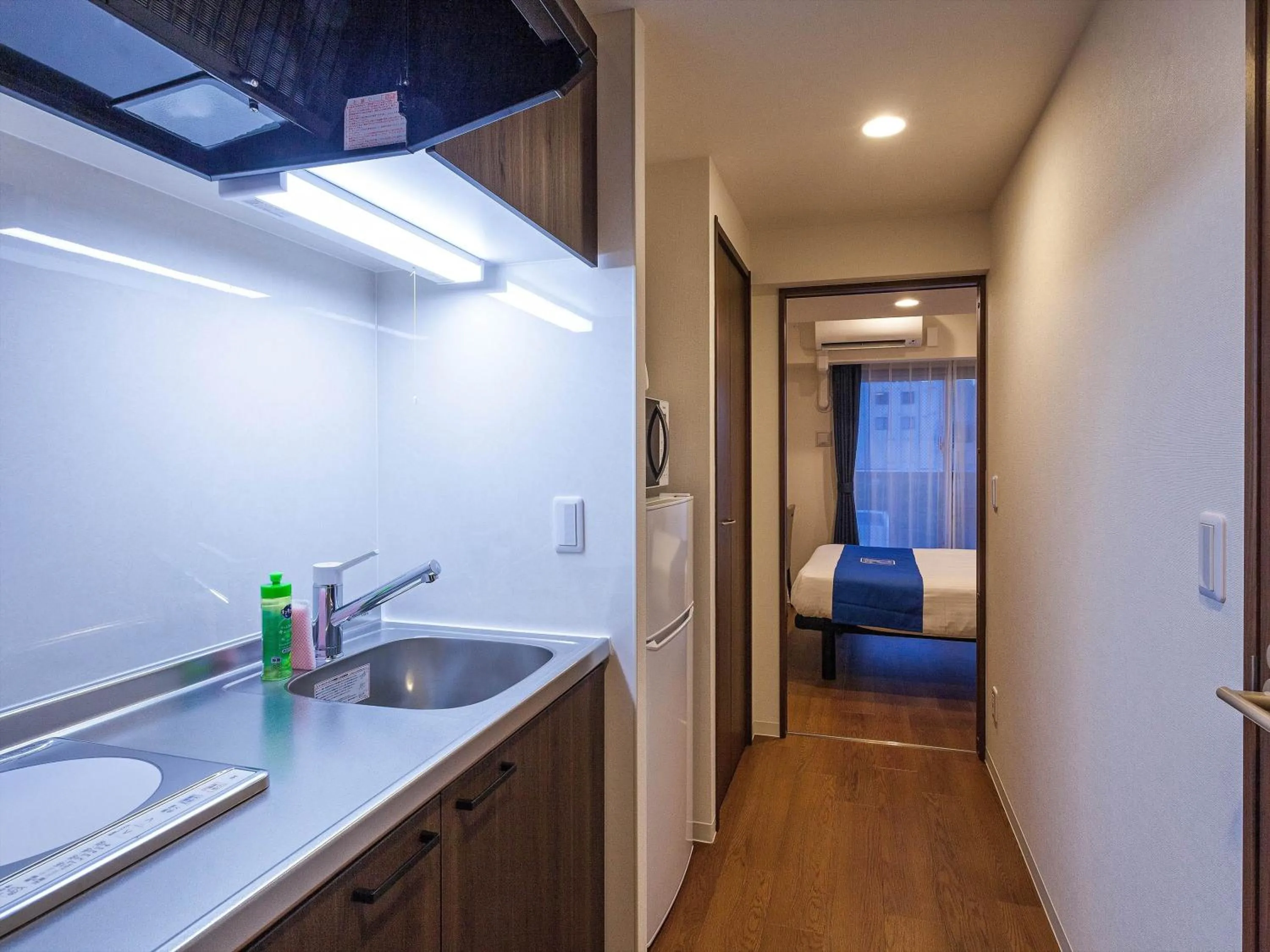 Living Inn Asahibashiekimae Premier