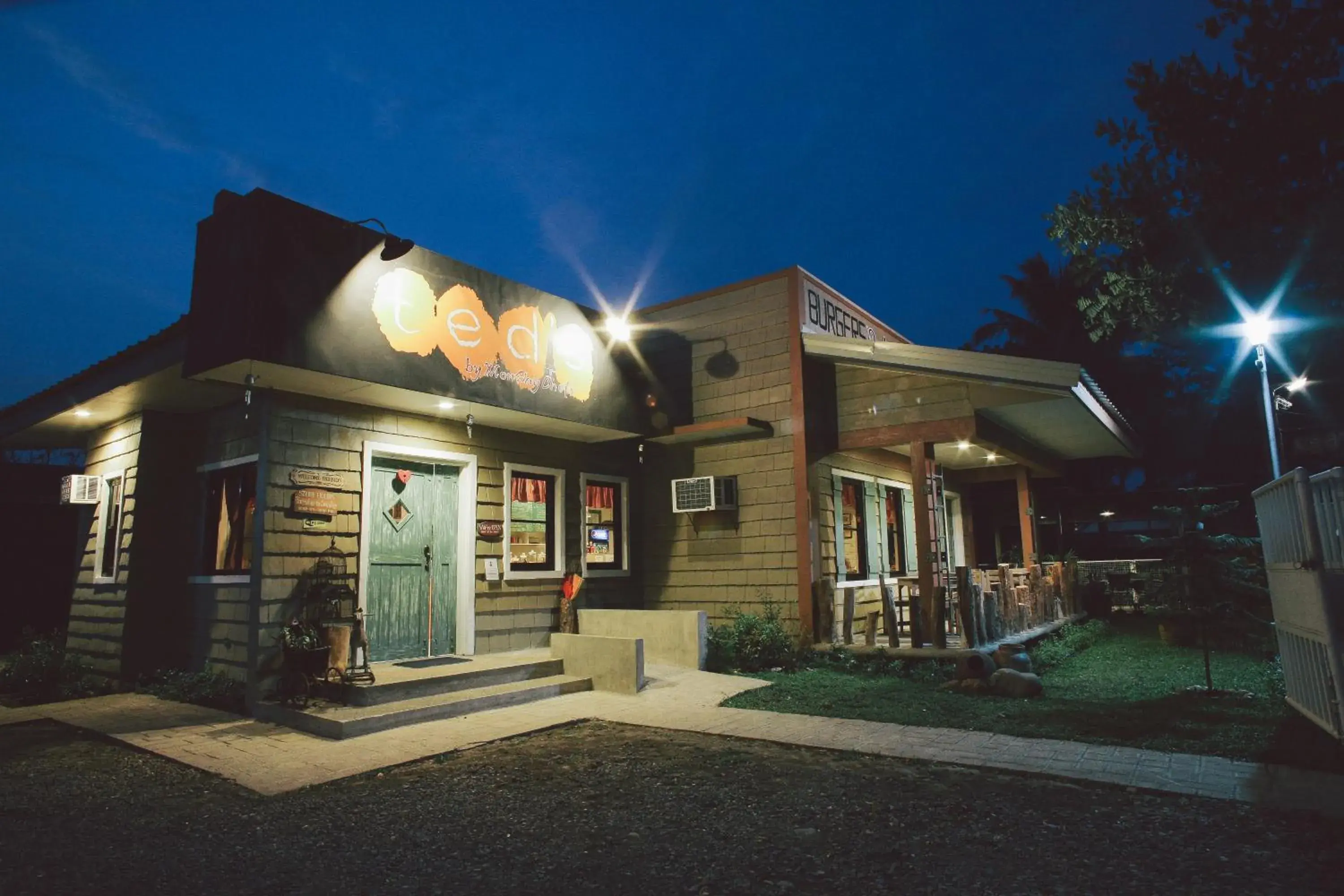 Restaurant/places to eat in Ted's Bed and Breakfast Restaurant/places to eat in Ted's Bed and Breakfast