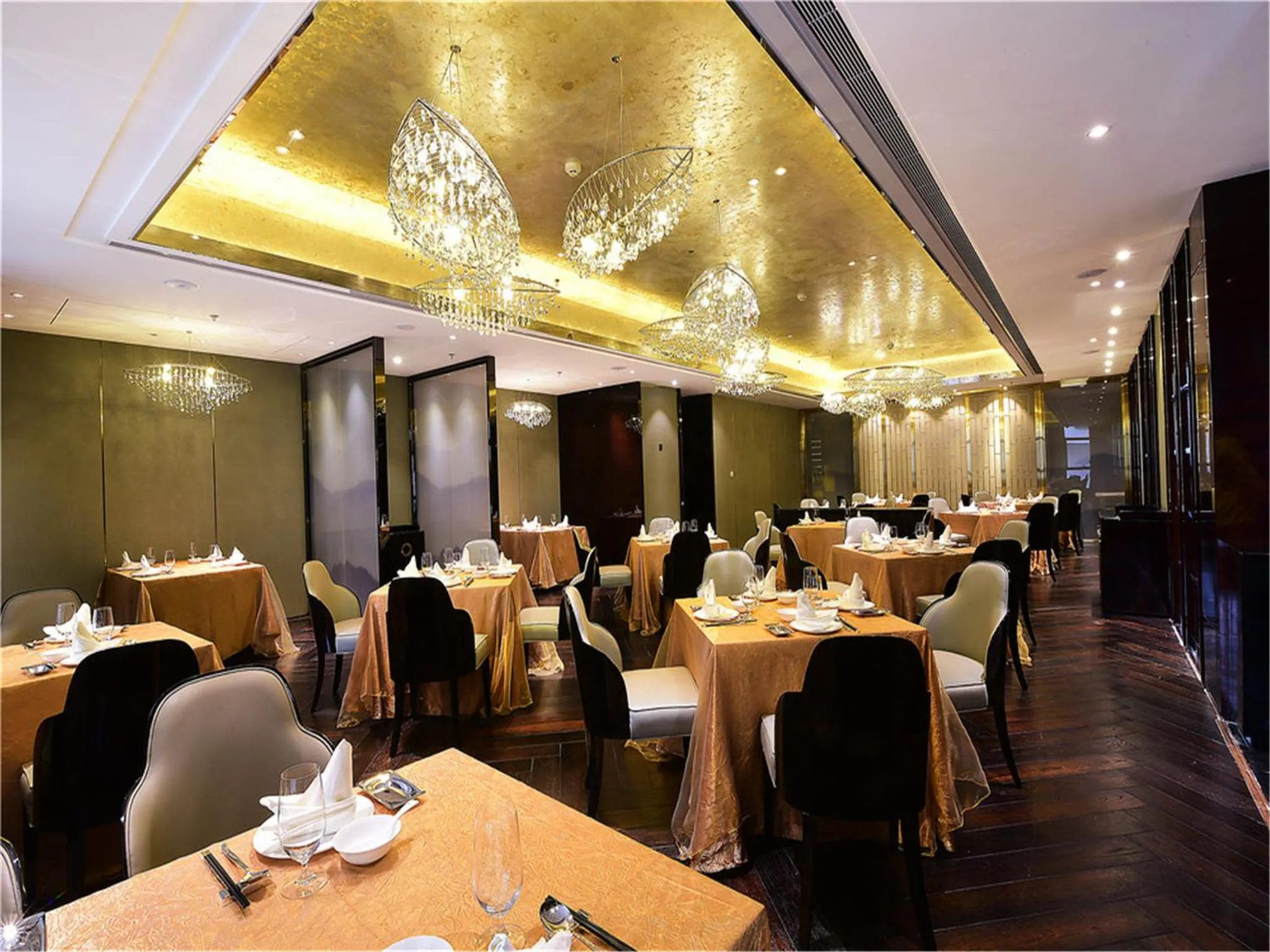 Restaurant/places to eat in Tylfull Hotel